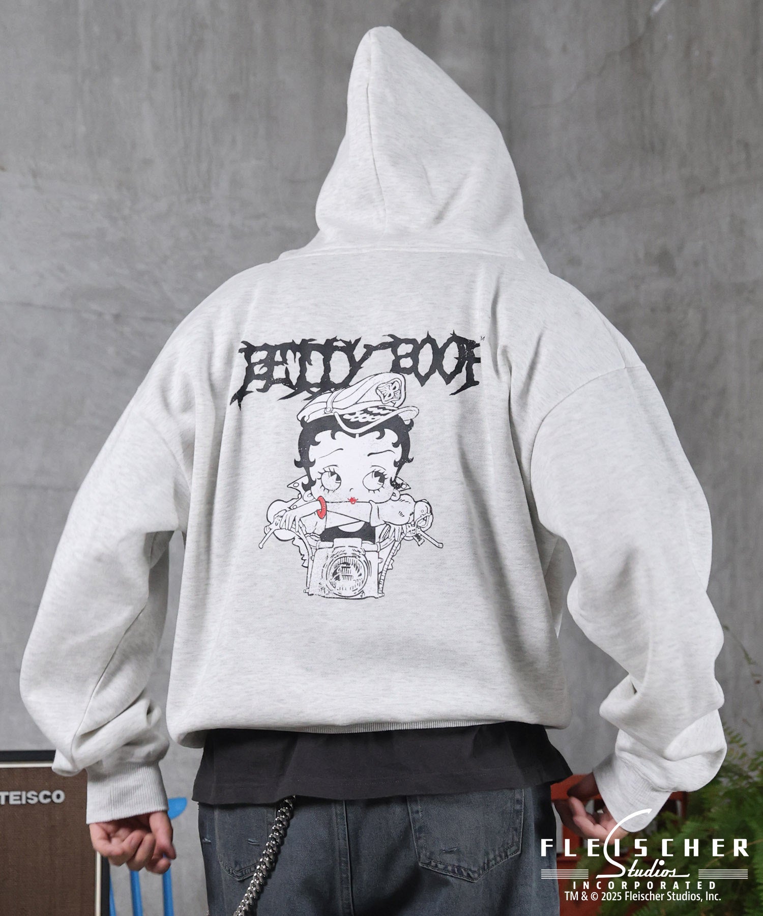 【Betty Boop / ベティブープ】裏起毛 バックプリント ZIPパーカ－