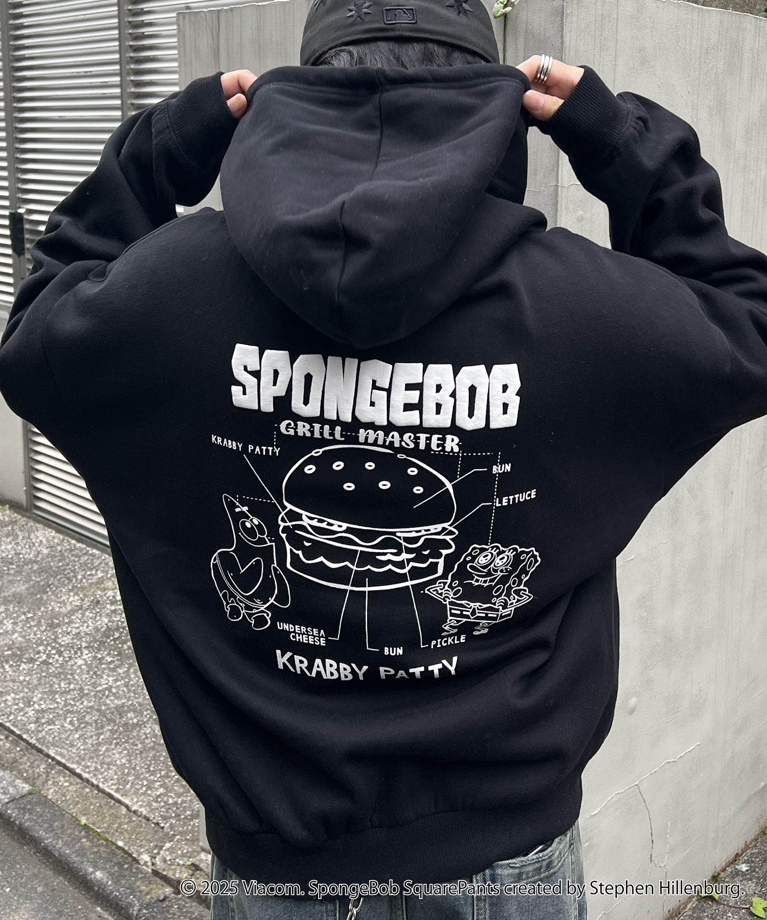 【SPONGE BOB / スポンジボブ】バックプリント プルパーカー