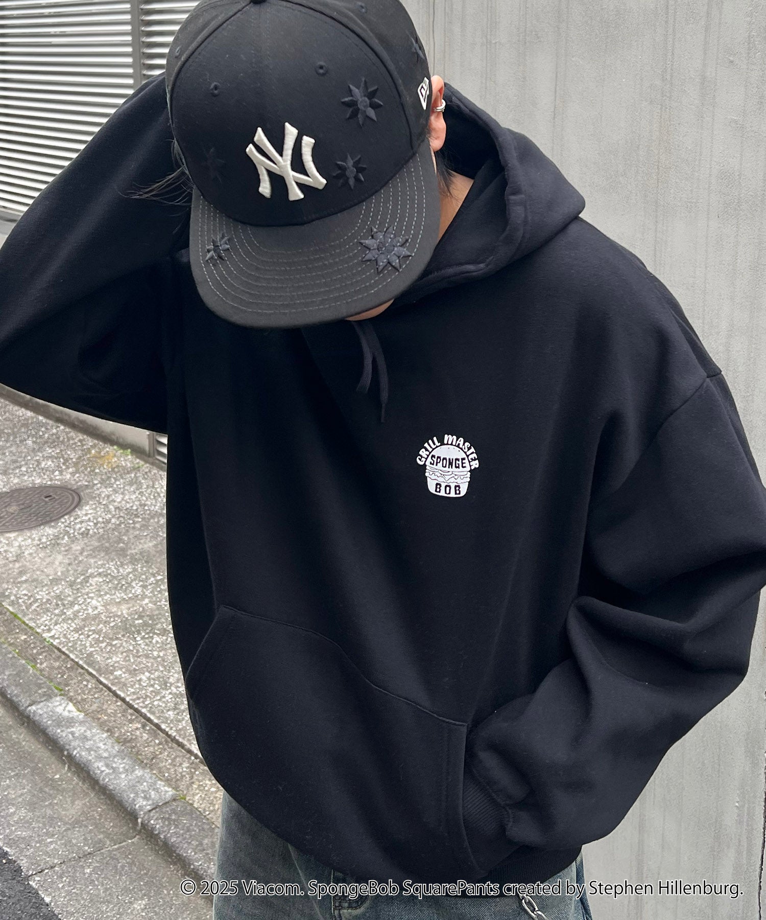 【SPONGE BOB / スポンジボブ】バックプリント プルパーカー