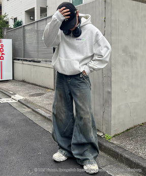 【SPONGE BOB / スポンジボブ】バックプリント 刺繍 プルパーカー