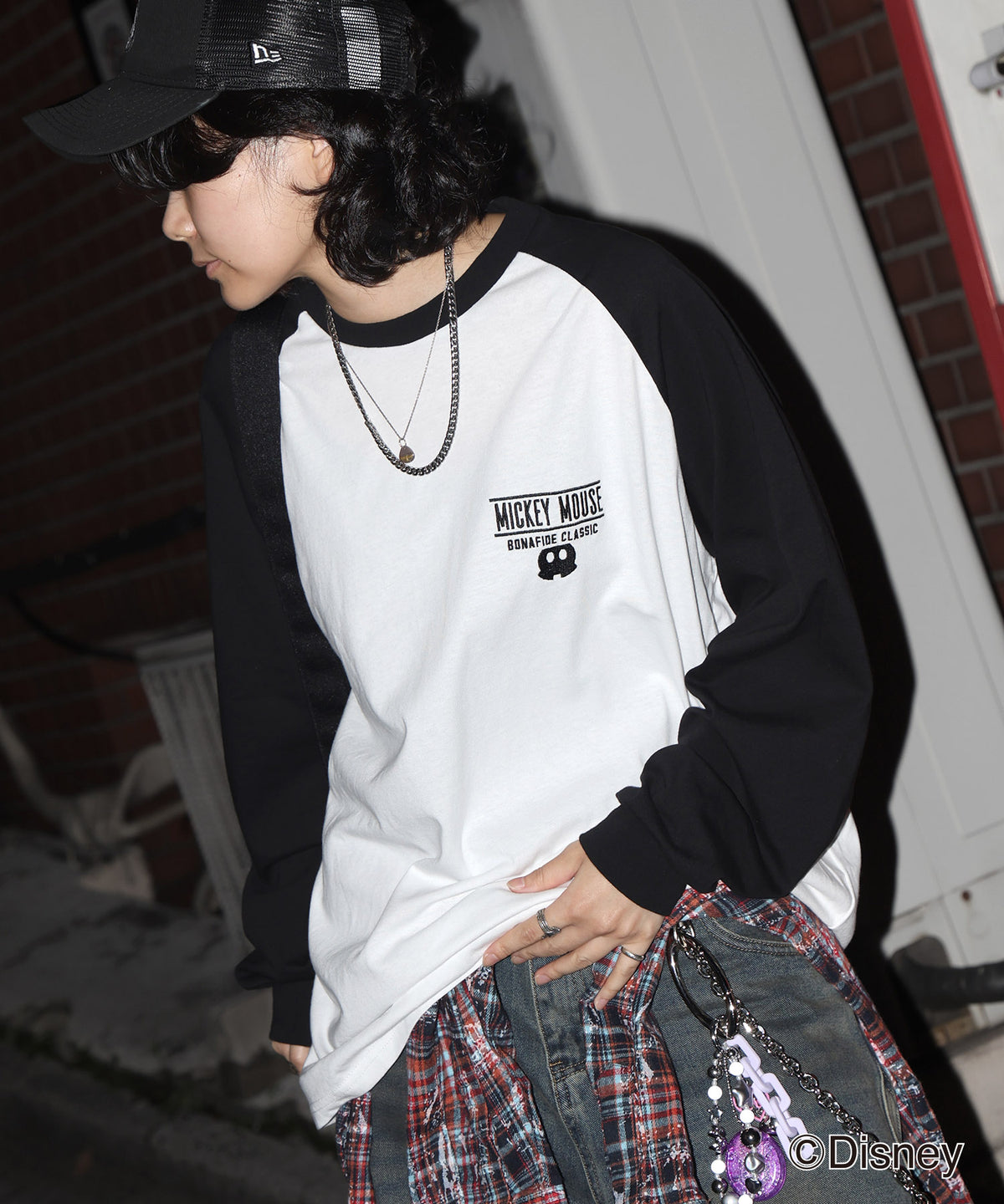 【Disney / ディズニー】ミッキー ワンポイント ヴィンテージライク レトログラフィック ビッグシルエット ラグランロンT