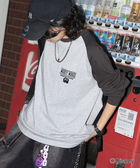 【Disney / ディズニー】ミッキー ワンポイント ヴィンテージライク レトログラフィック ビッグシルエット ラグランロンT
