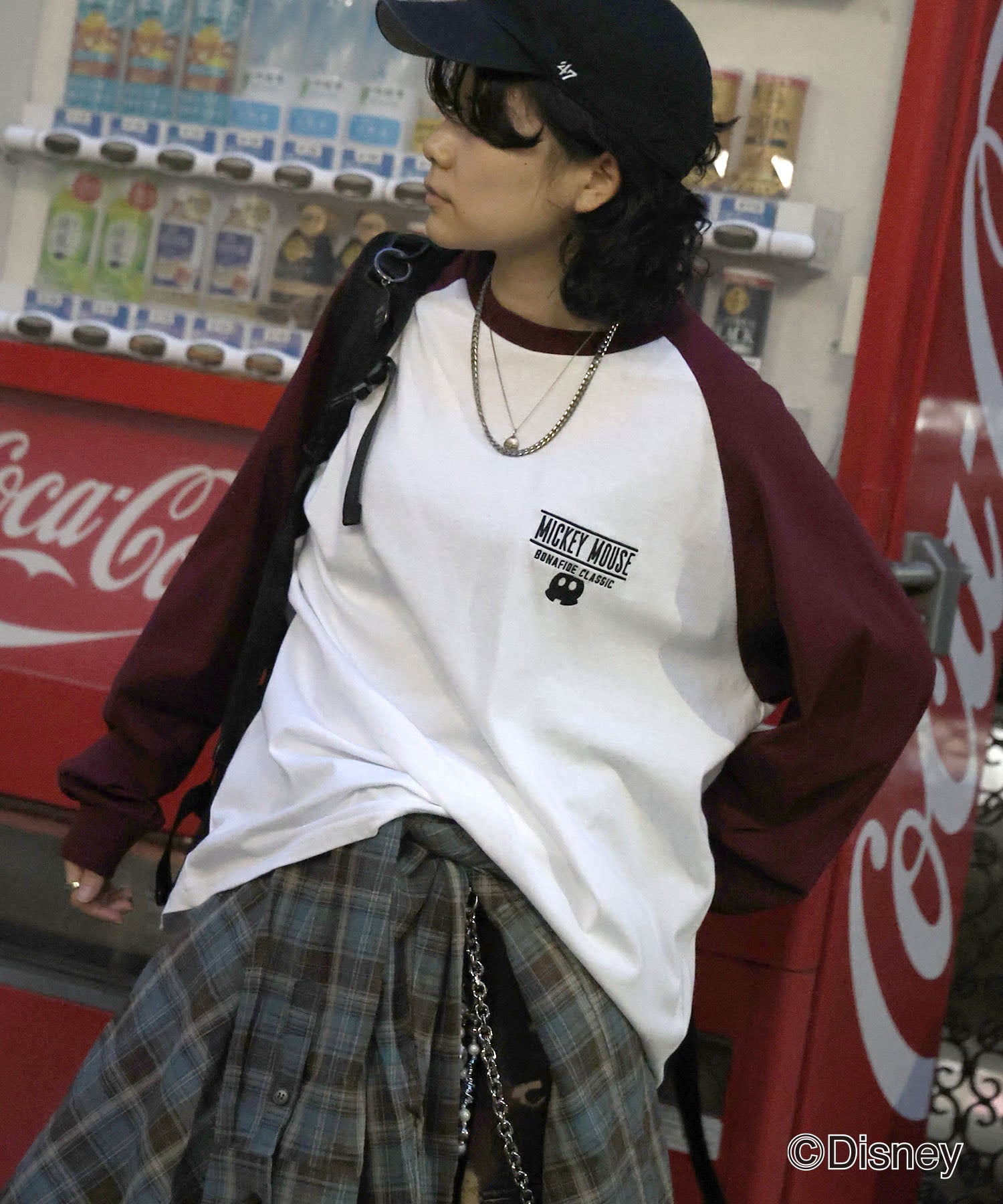 【Disney / ディズニー】ミッキー ワンポイント ヴィンテージライク レトログラフィック ビッグシルエット ラグランロンT