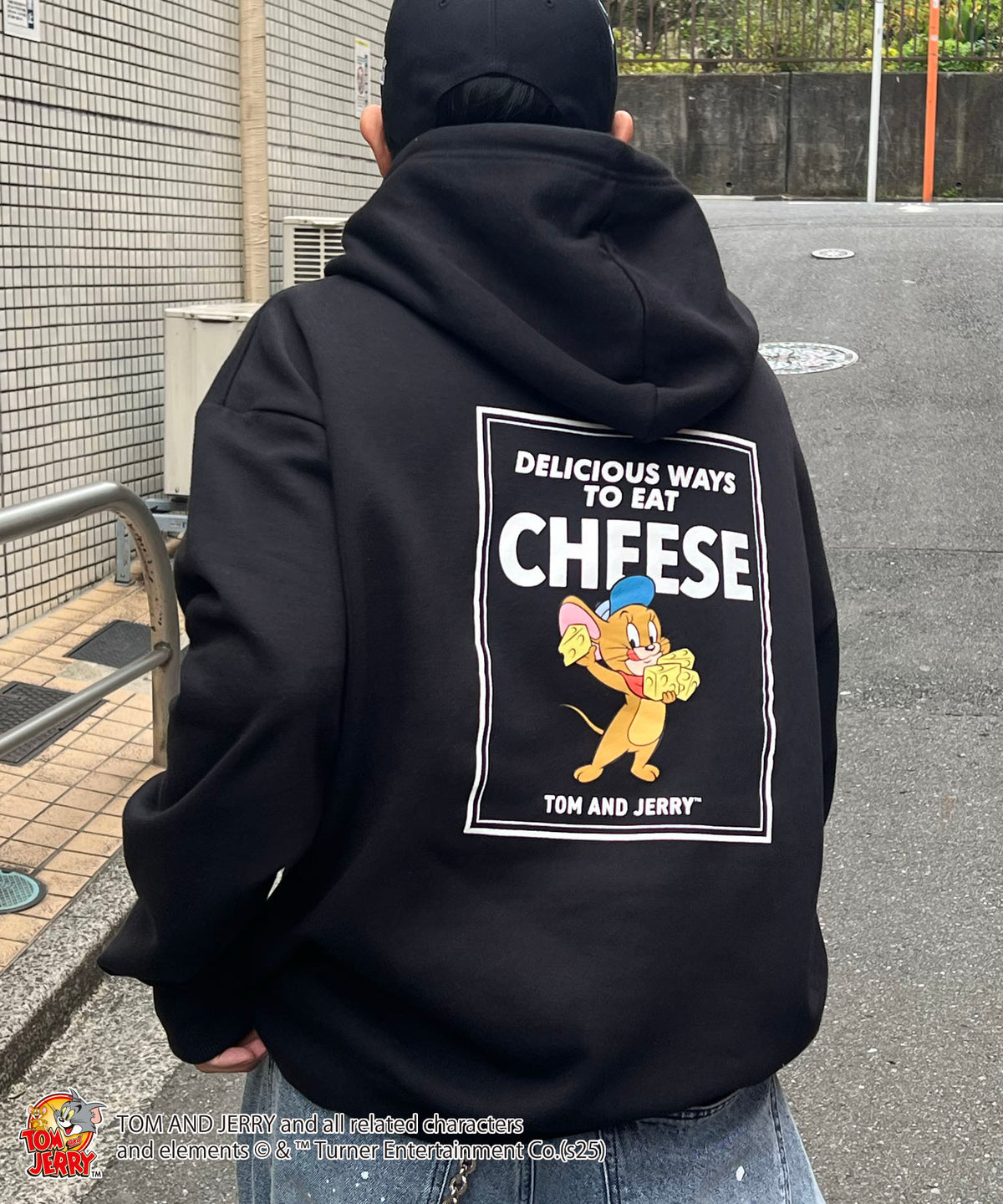 【TOM&JERRY / トムとジェリー】バックプリントパーカー