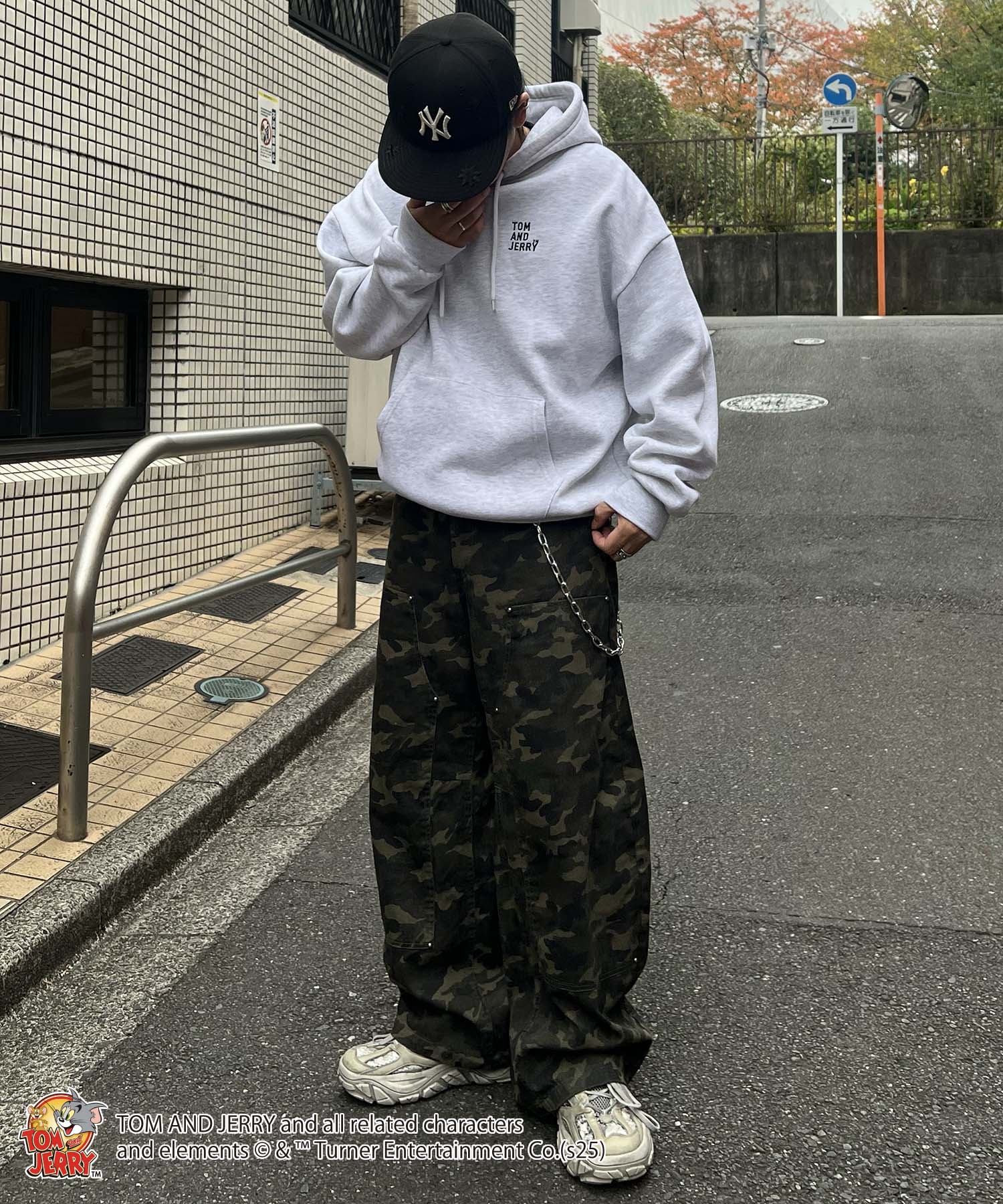 【TOM&JERRY / トムとジェリー】バックプリントパーカー