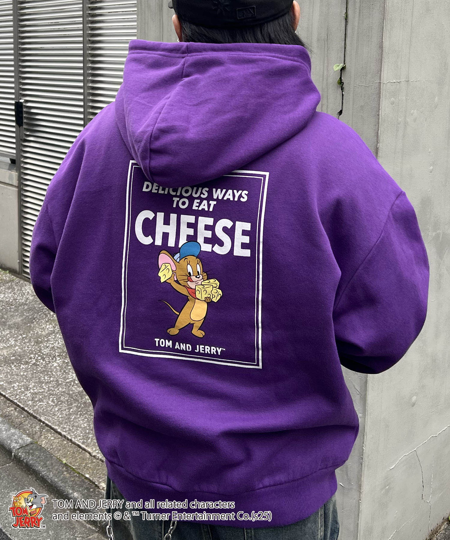 【TOM&JERRY / トムとジェリー】バックプリントパーカー