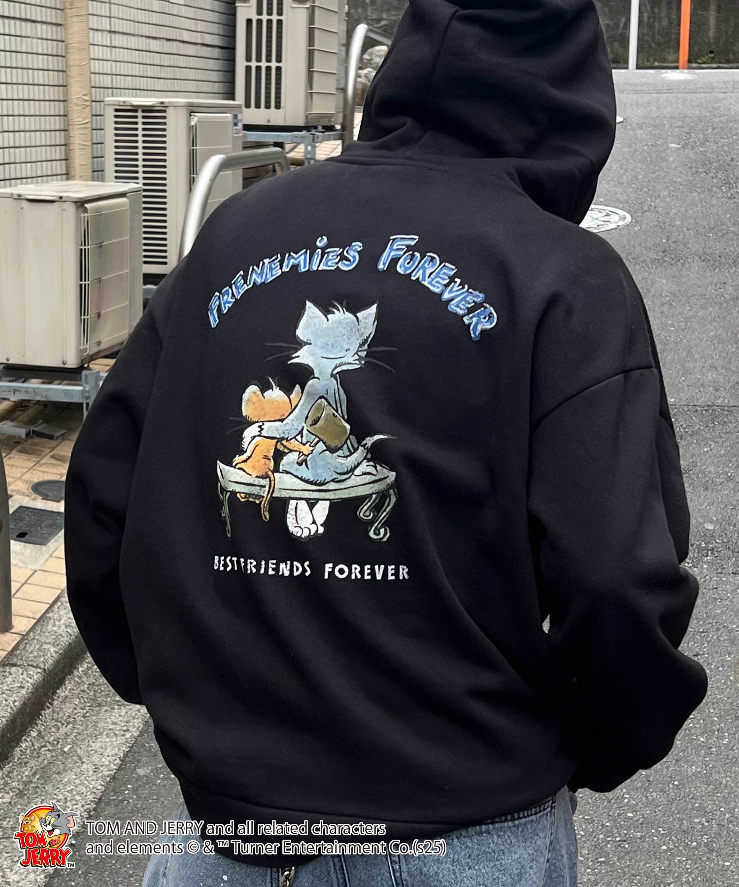 【TOM&JERRY / トムとジェリー】バックスタイル プリントパーカー