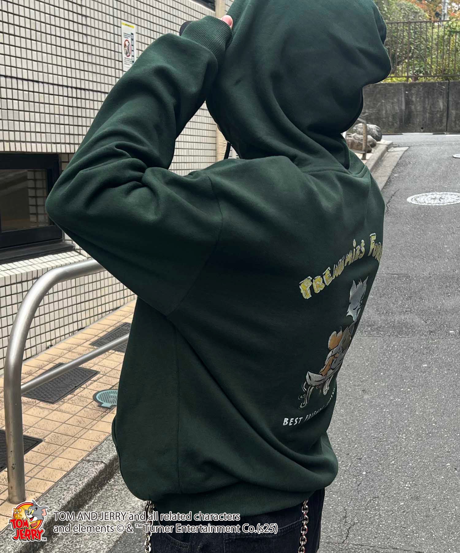 【TOM&JERRY / トムとジェリー】バックスタイル プリントパーカー