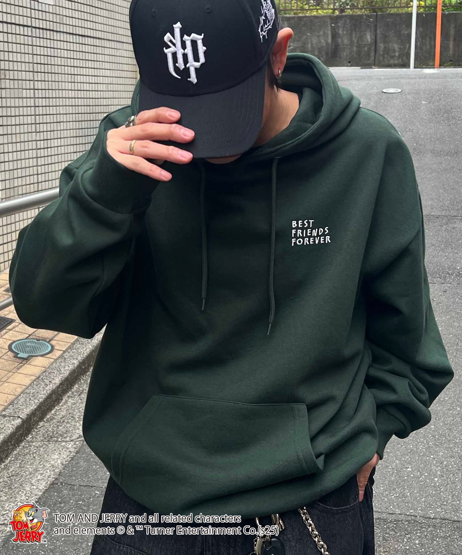 【TOM&JERRY / トムとジェリー】バックスタイル プリントパーカー