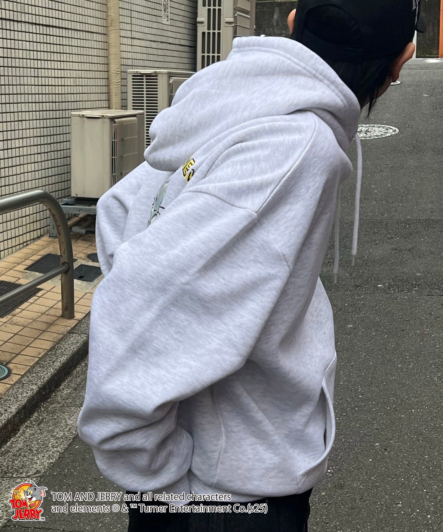 【TOM&JERRY / トムとジェリー】バックスタイル プリントパーカー