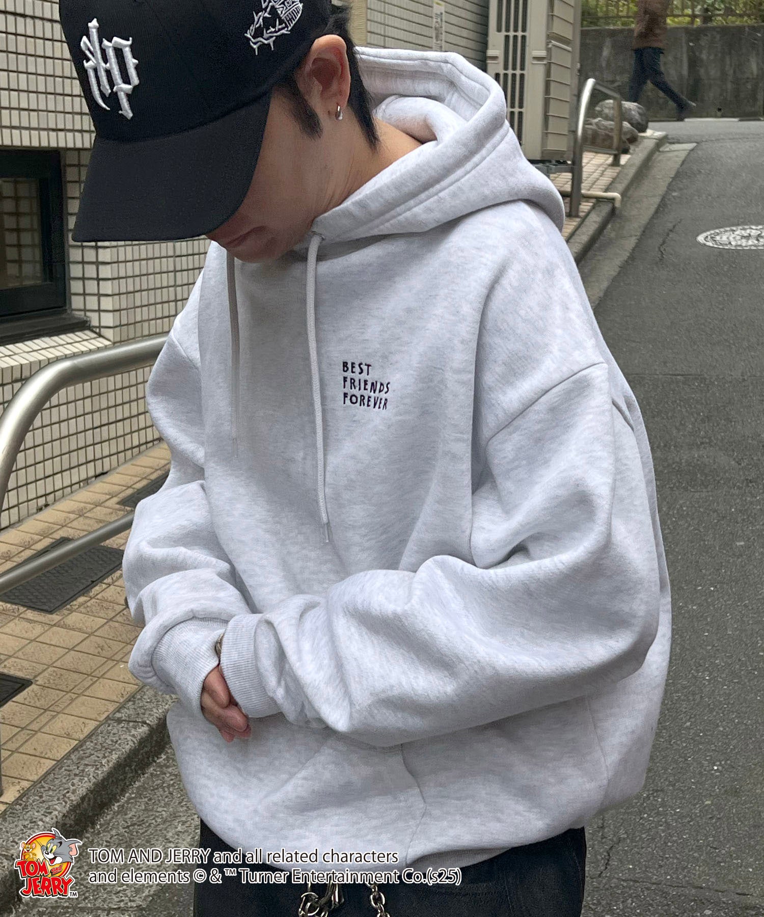 【TOM&JERRY / トムとジェリー】バックスタイル プリントパーカー