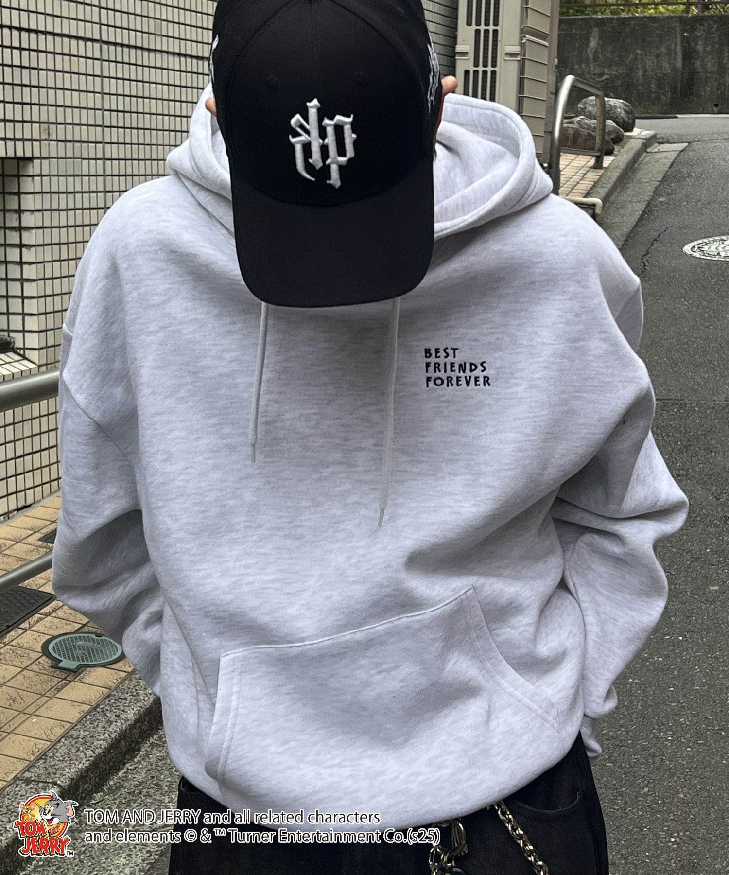 【TOM&JERRY / トムとジェリー】バックスタイル プリントパーカー