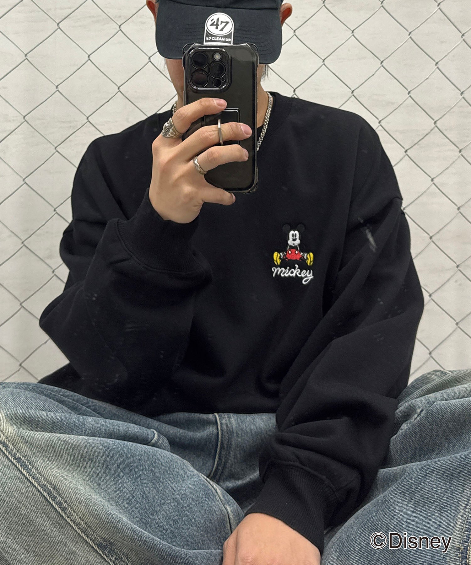 【Disney / ディズニー】ミッキー ワンポイント刺繍 ビッグシルエットプルオーバー クルースウェット