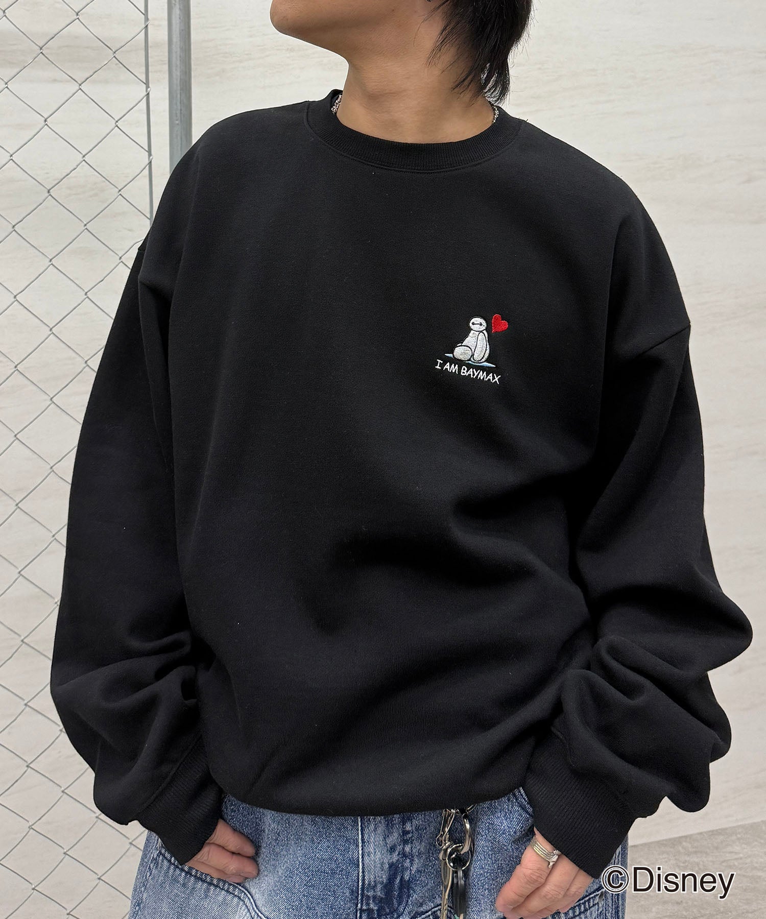 【Disney / ディズニー】ベイマックス ワンポイント刺繍 ビッグシルエットプルオーバー クルースウェット