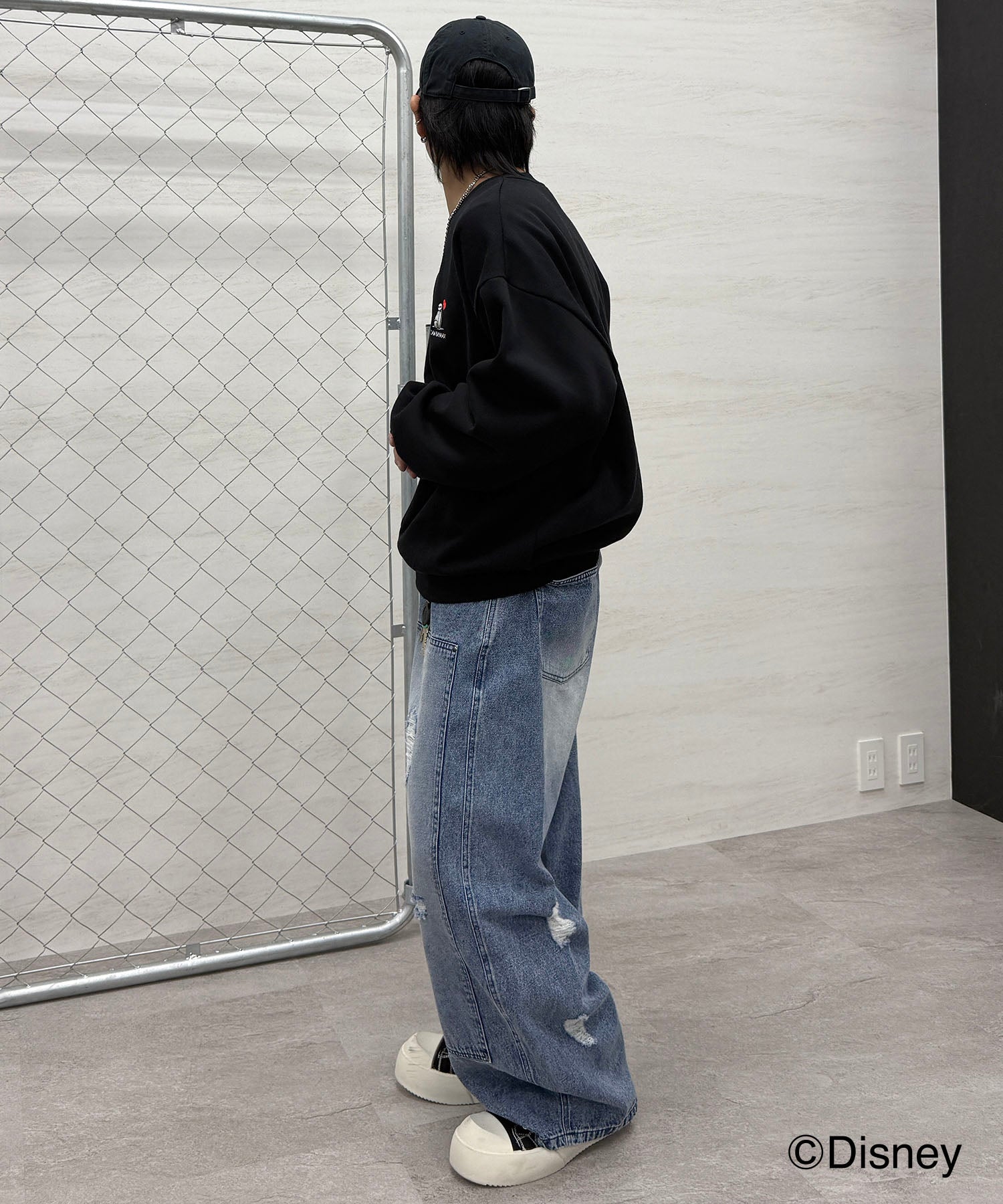 【Disney / ディズニー】ベイマックス ワンポイント刺繍 ビッグシルエットプルオーバー クルースウェット