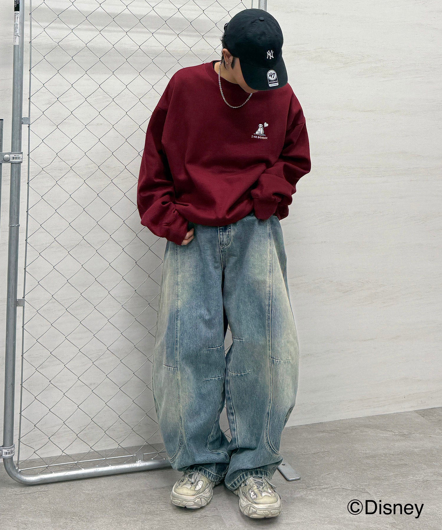 【Disney / ディズニー】ベイマックス ワンポイント刺繍 ビッグシルエットプルオーバー クルースウェット