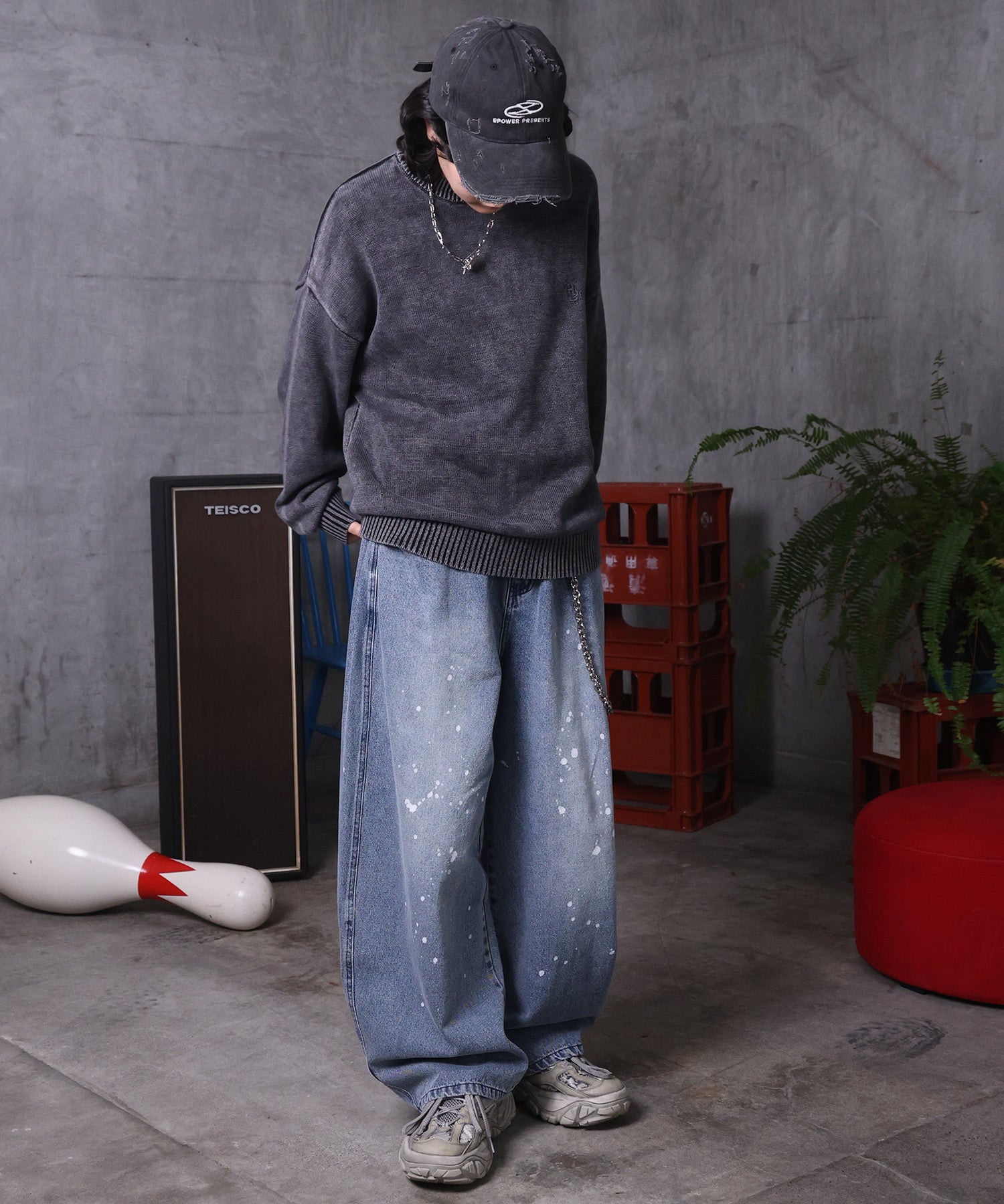 バレルレッグ ペインドデニムパンツ