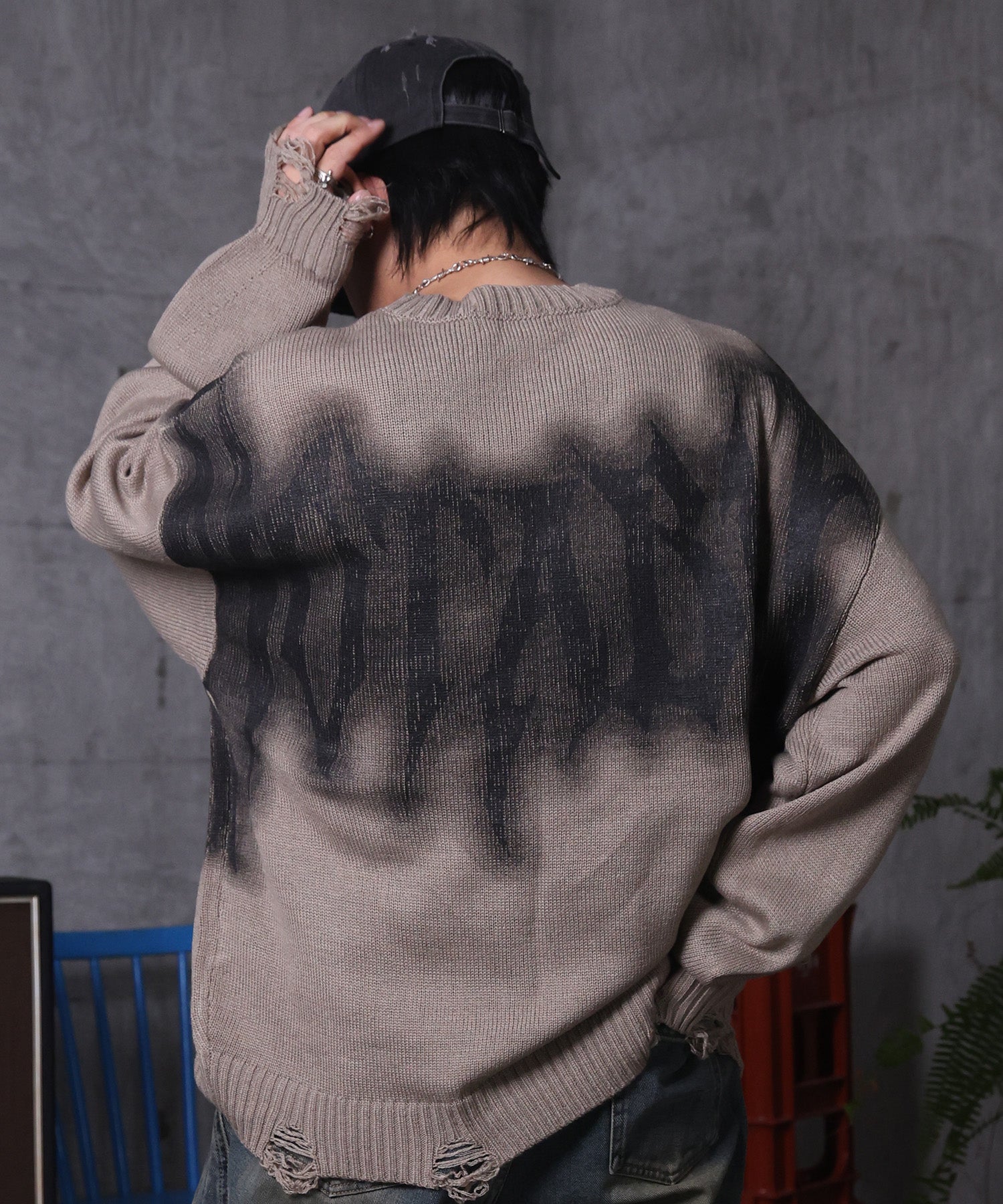 ダメージ加工 グラフティアート ニット