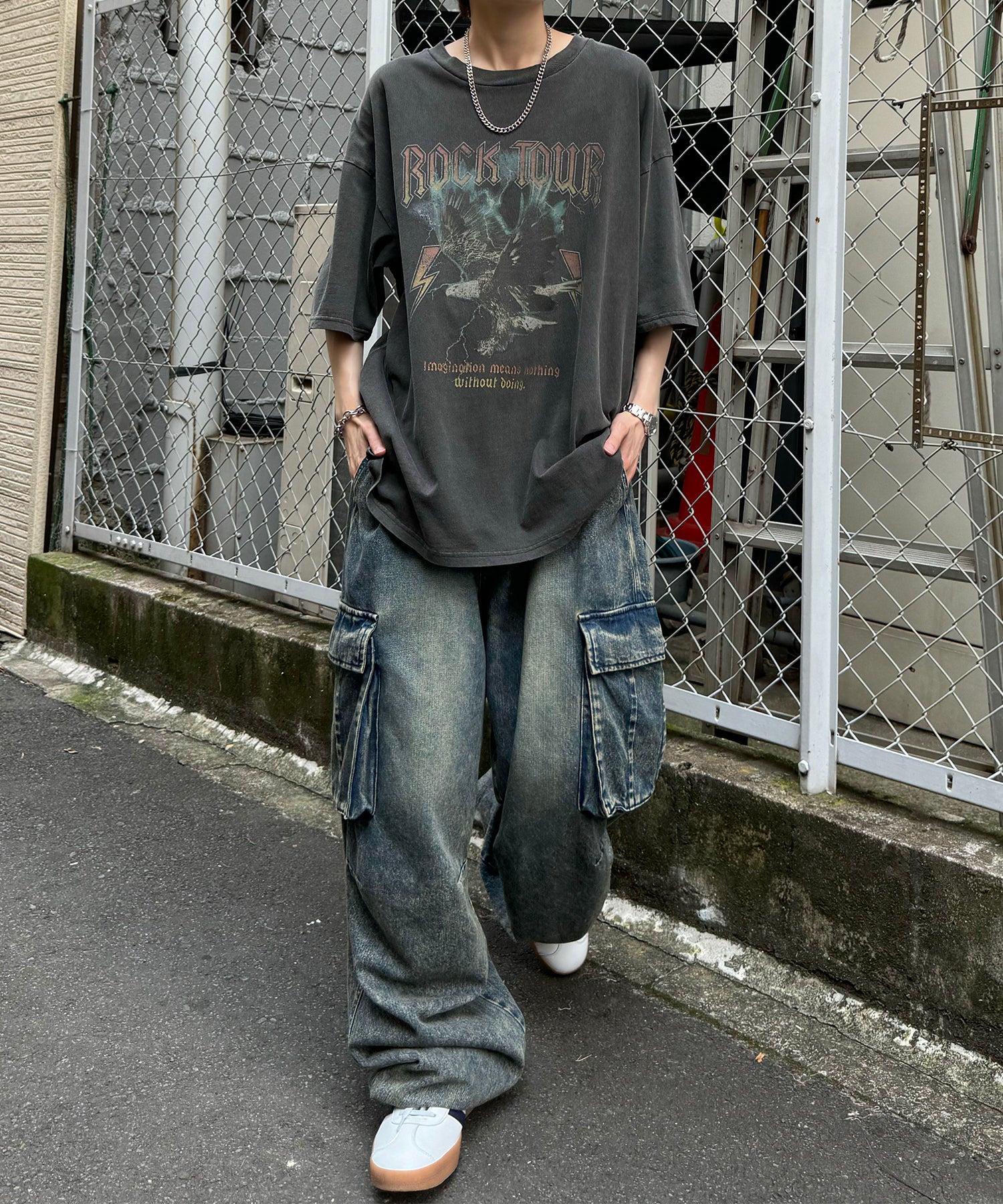 ヴィンテージライク ロックプリント レトロ ピグメント加工 ビッグシルエット半袖バンドTシャツ