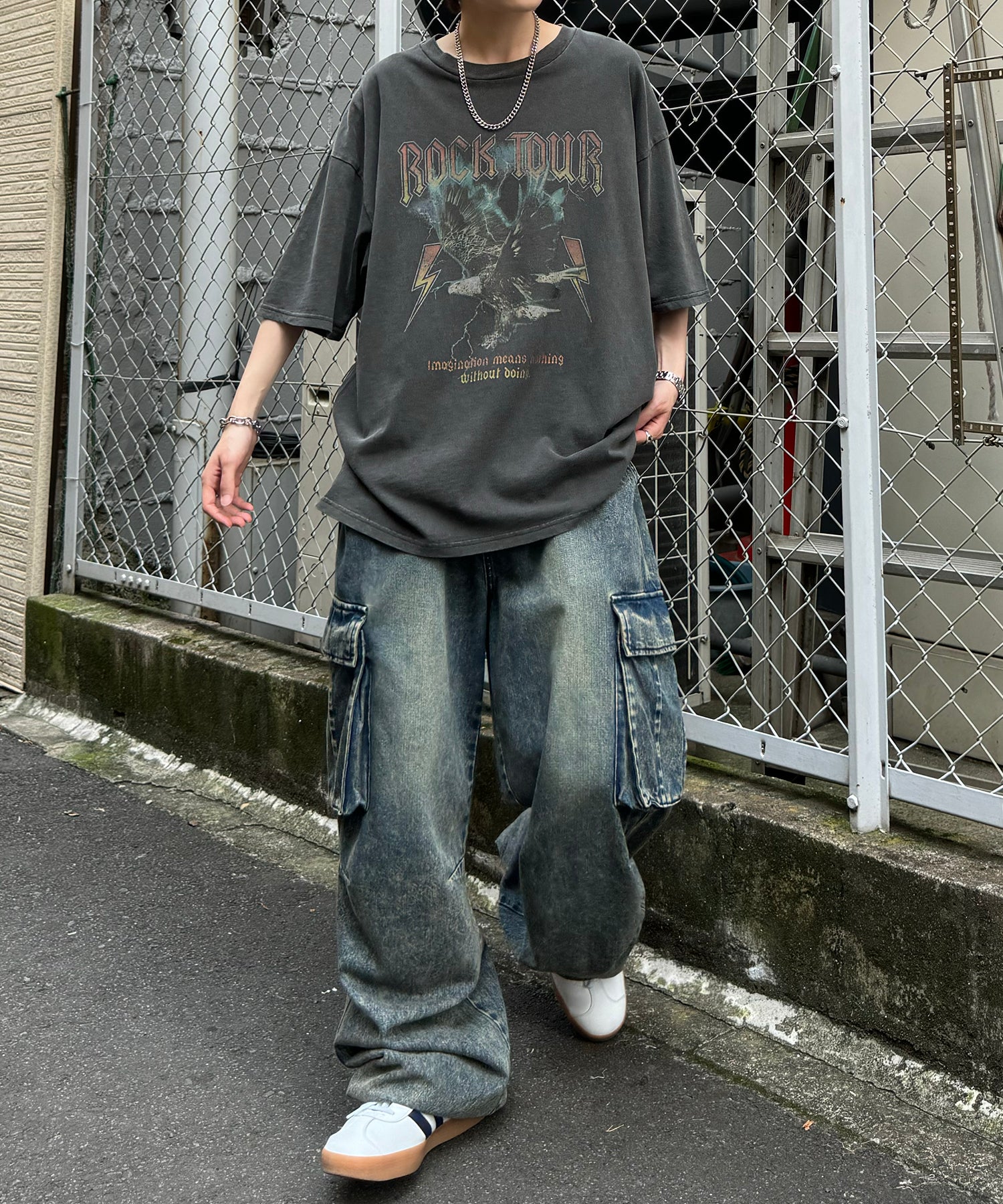 ヴィンテージライク ロックプリント レトロ ピグメント加工 ビッグシルエット半袖バンドTシャツ