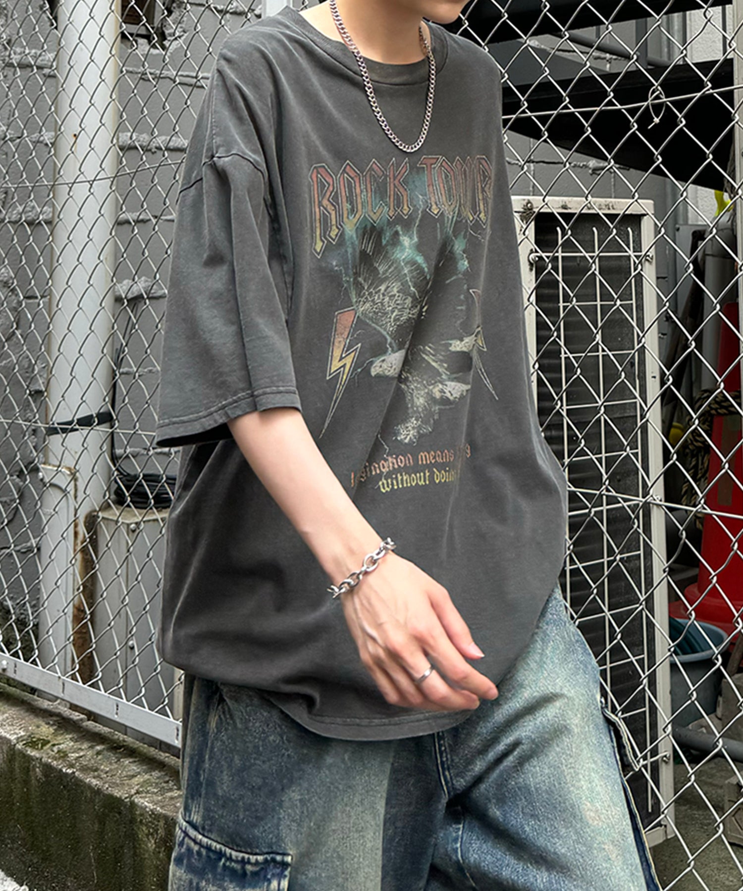 ヴィンテージライク ロックプリント レトロ ピグメント加工 ビッグシルエット半袖バンドTシャツ