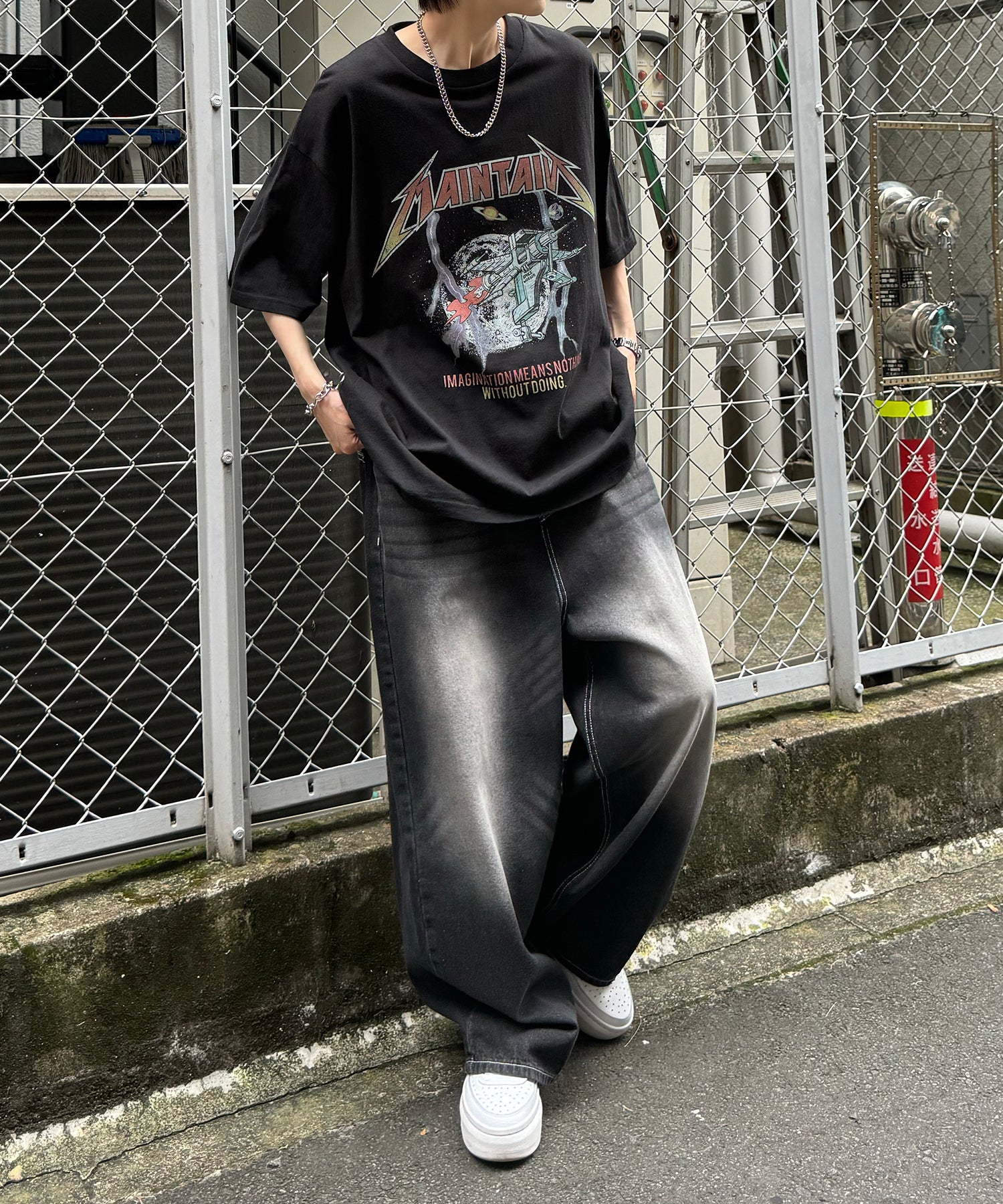 ヴィンテージライク ロックプリント レトロ ピグメント加工 ビッグシルエット半袖バンドTシャツ