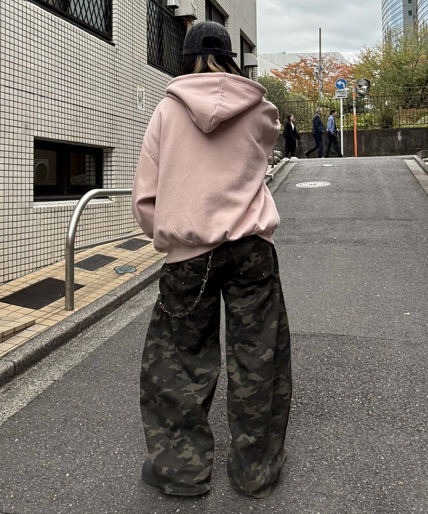 タギング総柄 フルジップフーディ