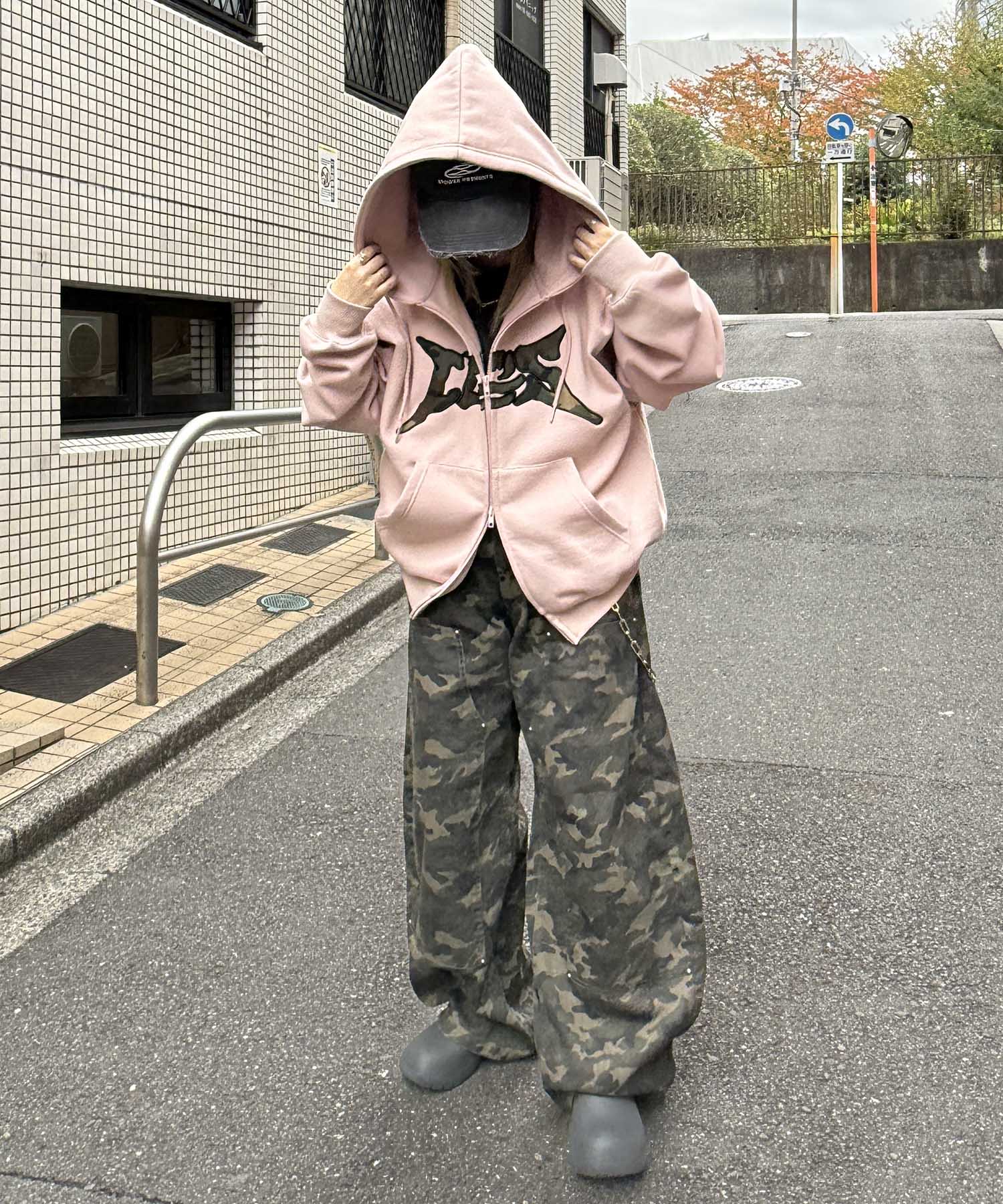 タギング総柄 フルジップフーディ