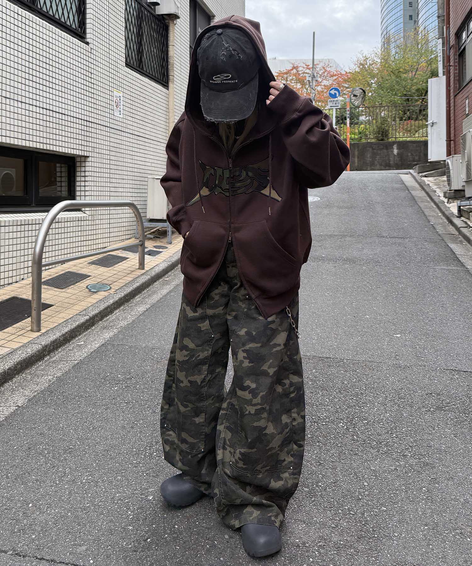 タギング総柄 フルジップフーディ