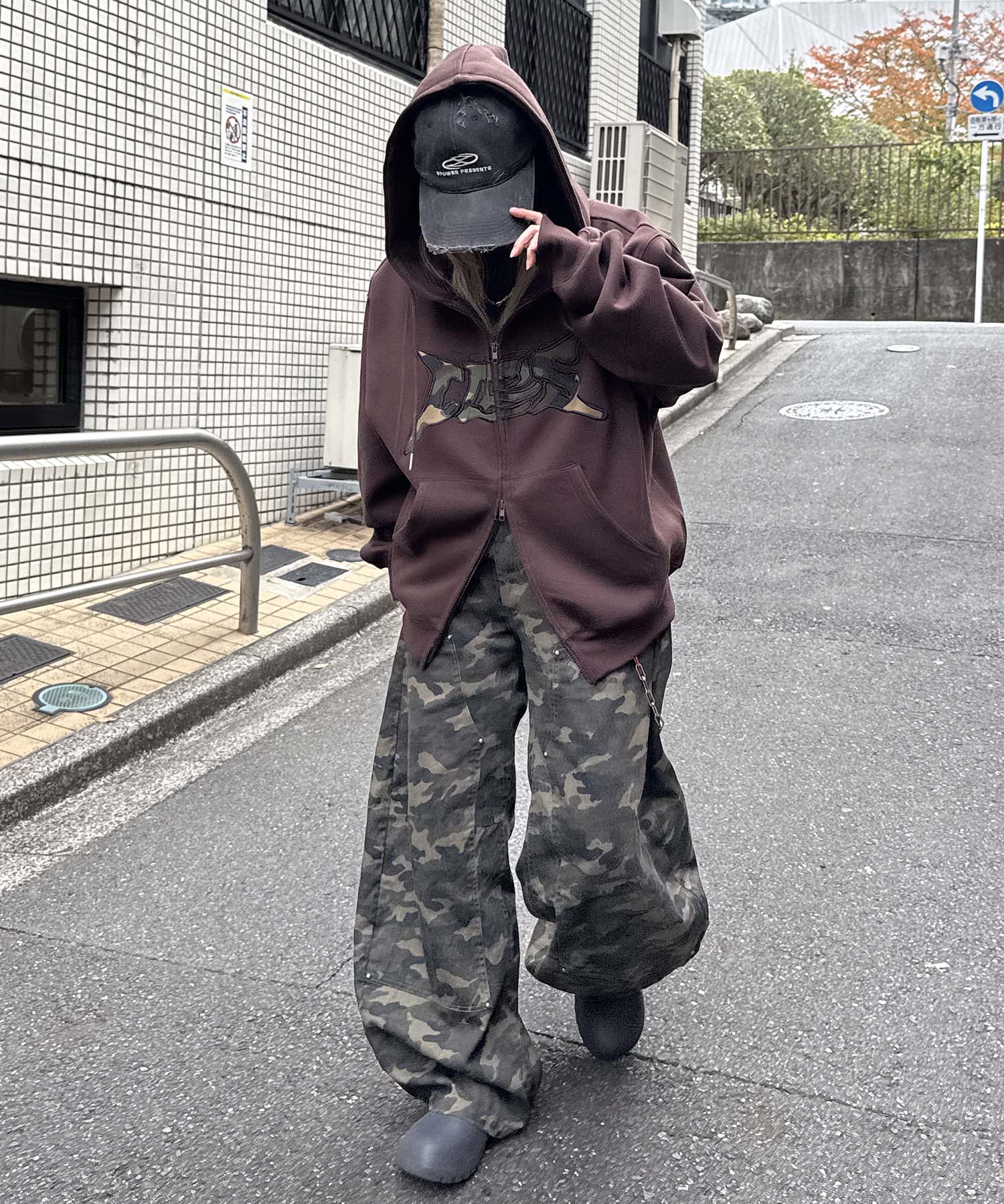 タギング総柄 フルジップフーディ