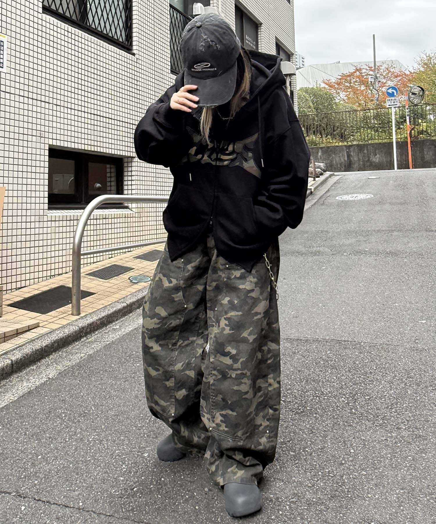 タギング総柄 フルジップフーディ