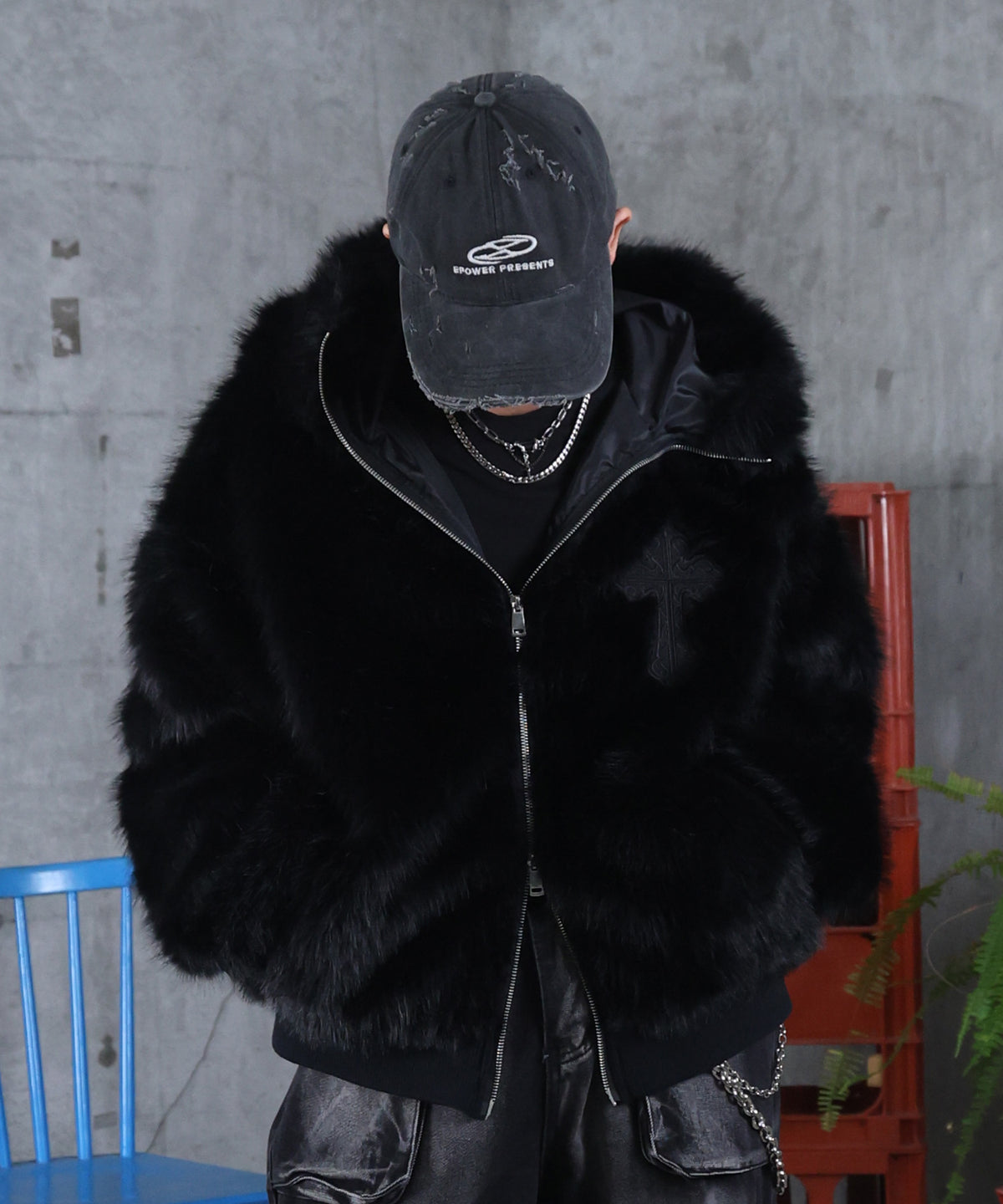 【MAROCORE / マロコア】クロスモチーフ ストレートファー フーディーブルゾン