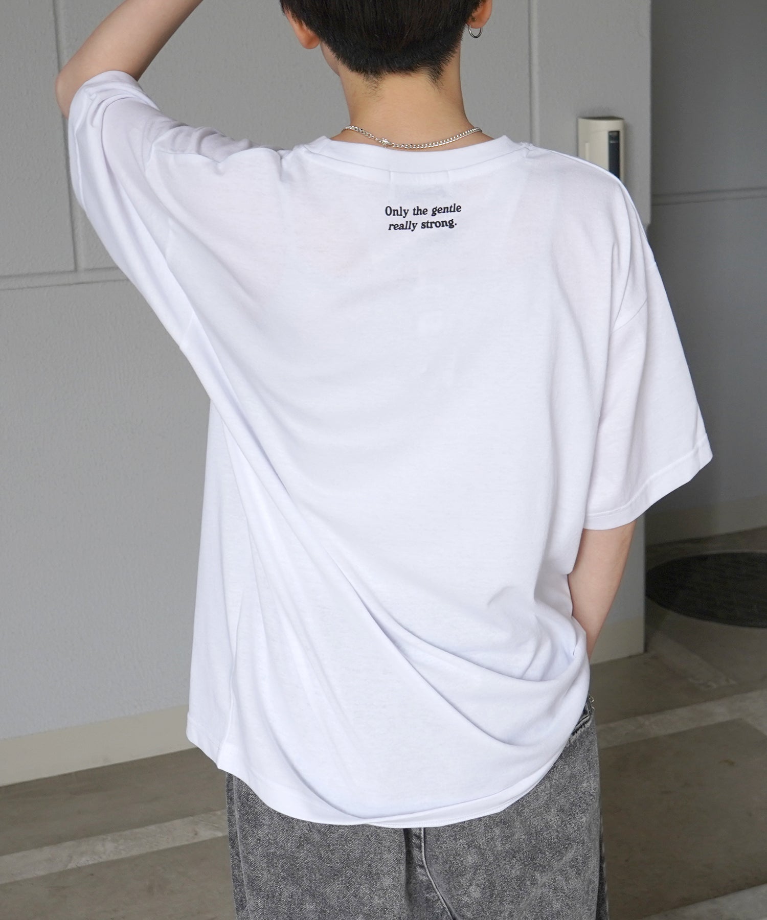 ビッグシルエット いぬ / ねこ 動物ワンポイント刺繍Tシャツ