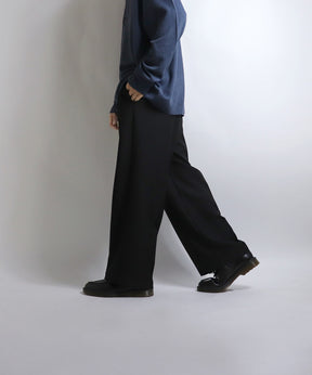 センタープレス タックワイドストレートパンツ