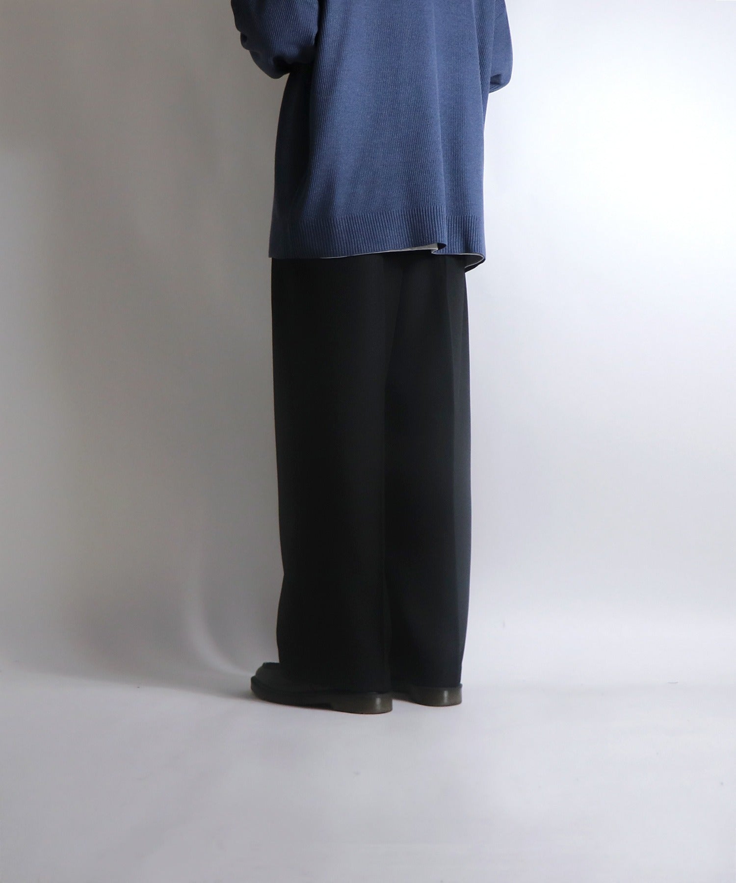 センタープレス タックワイドストレートパンツ