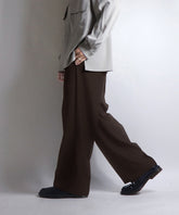 センタープレス タックワイドストレートパンツ