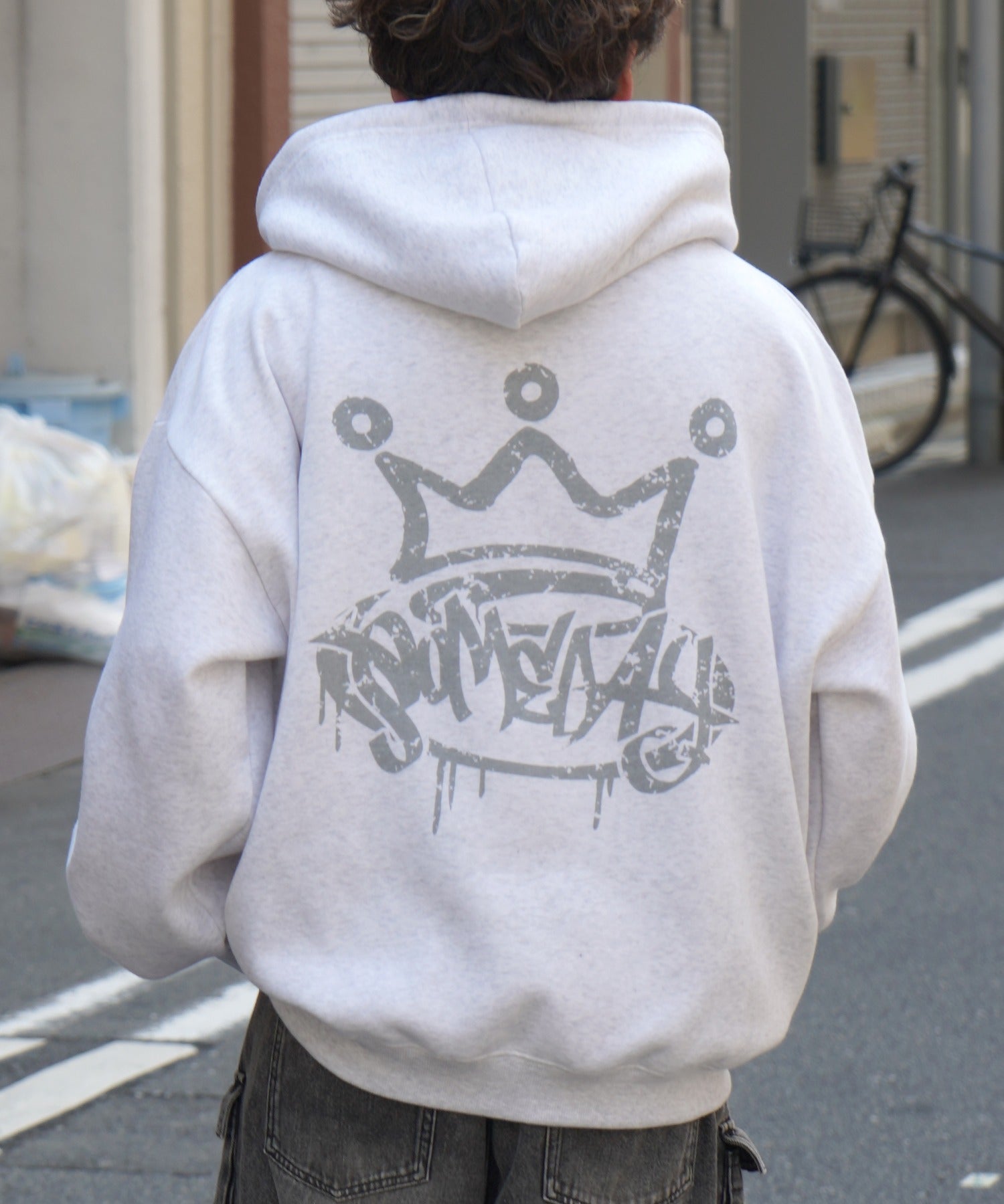 ビッグシルエット クラウン バックプリントパーカー