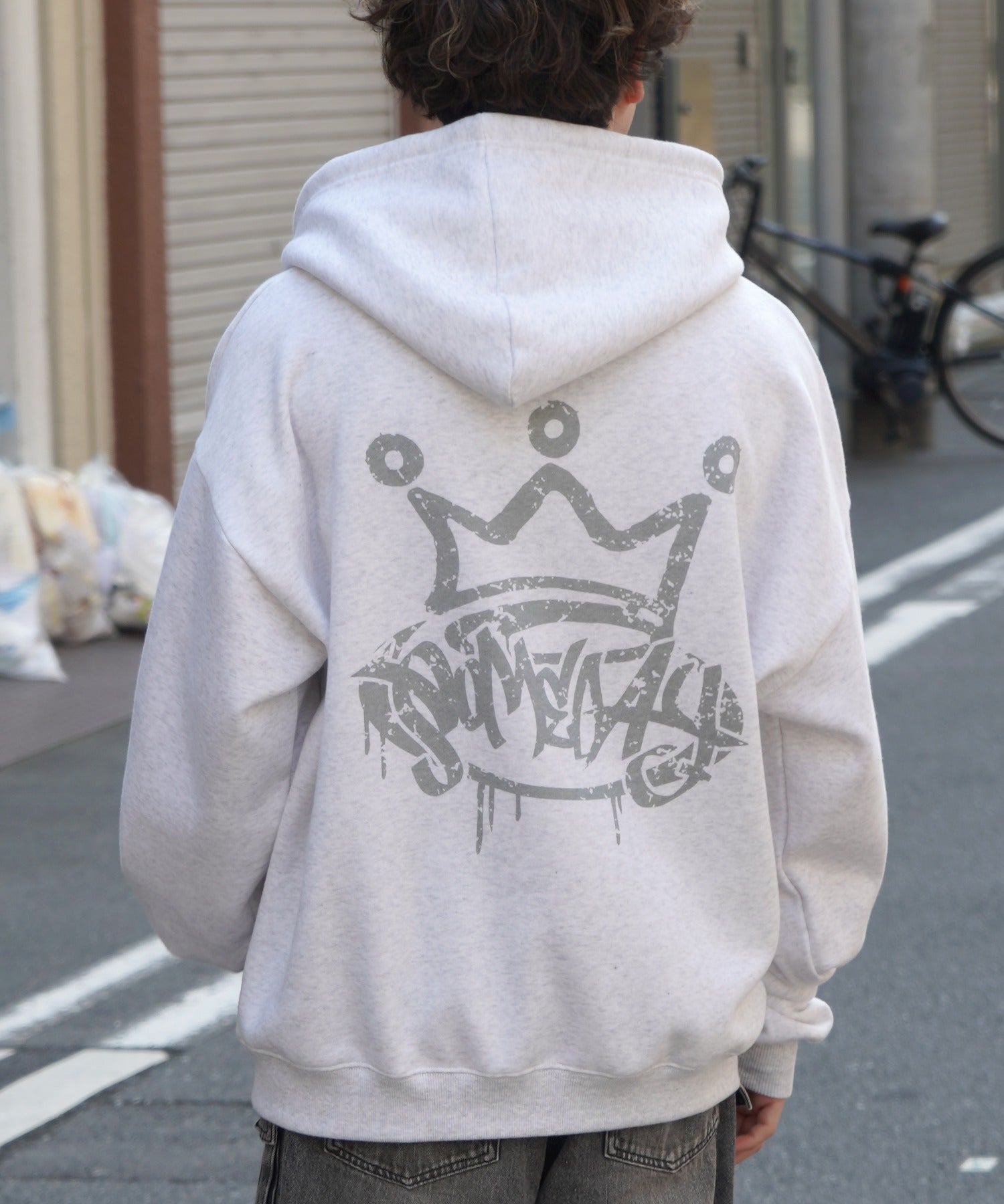 ビッグシルエット クラウン バックプリントパーカー