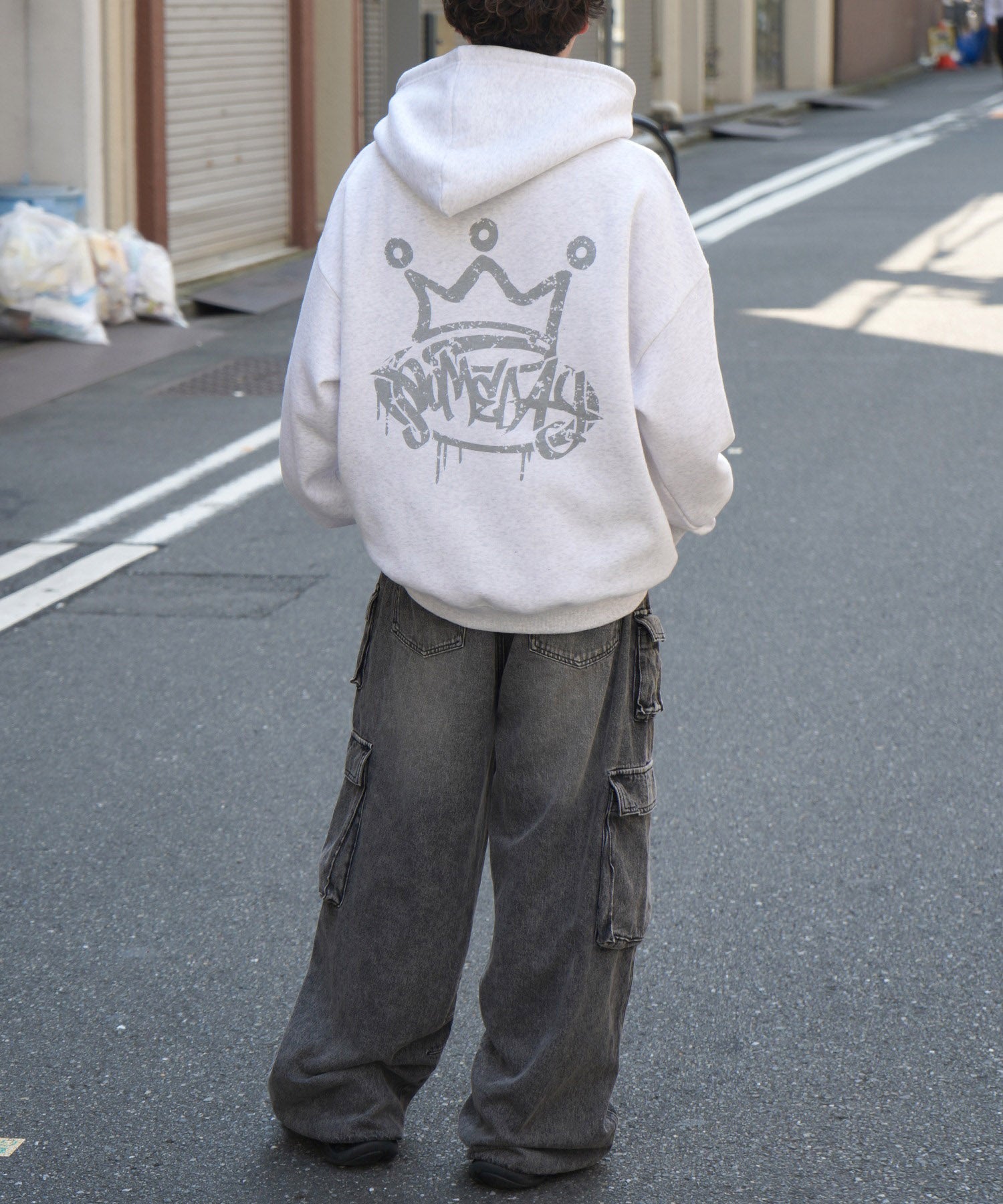 ビッグシルエット クラウン バックプリントパーカー