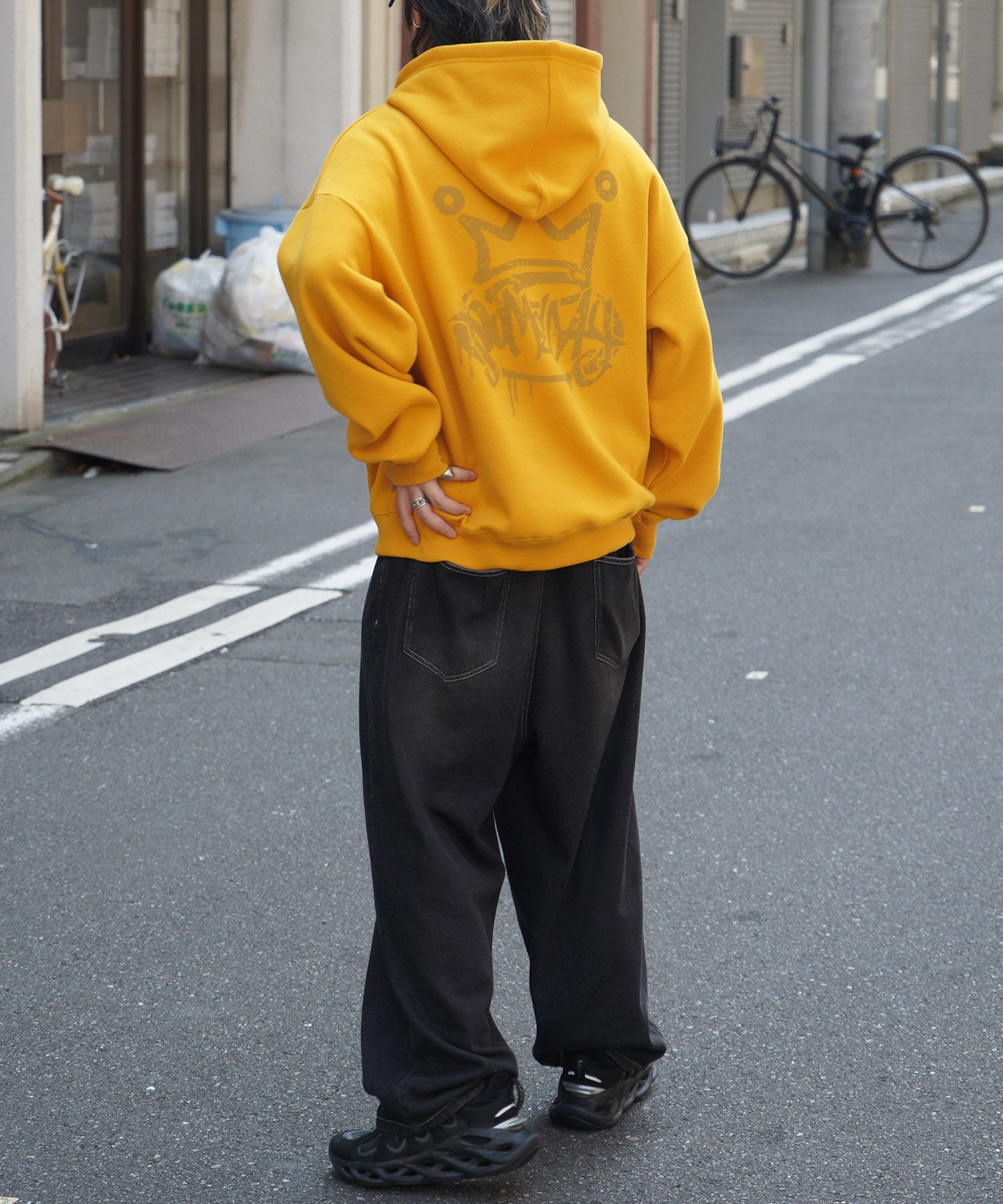 ビッグシルエット クラウン バックプリントパーカー