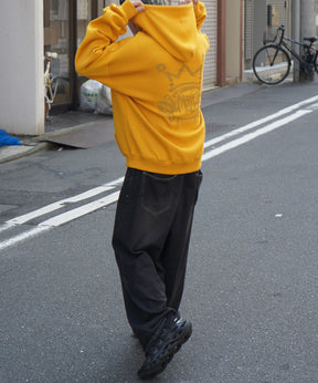 ビッグシルエット クラウン バックプリントパーカー