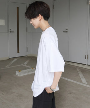 イラストバックプリント / ワンポイント刺繍ロゴ ビッグシルエット半袖Tシャツ