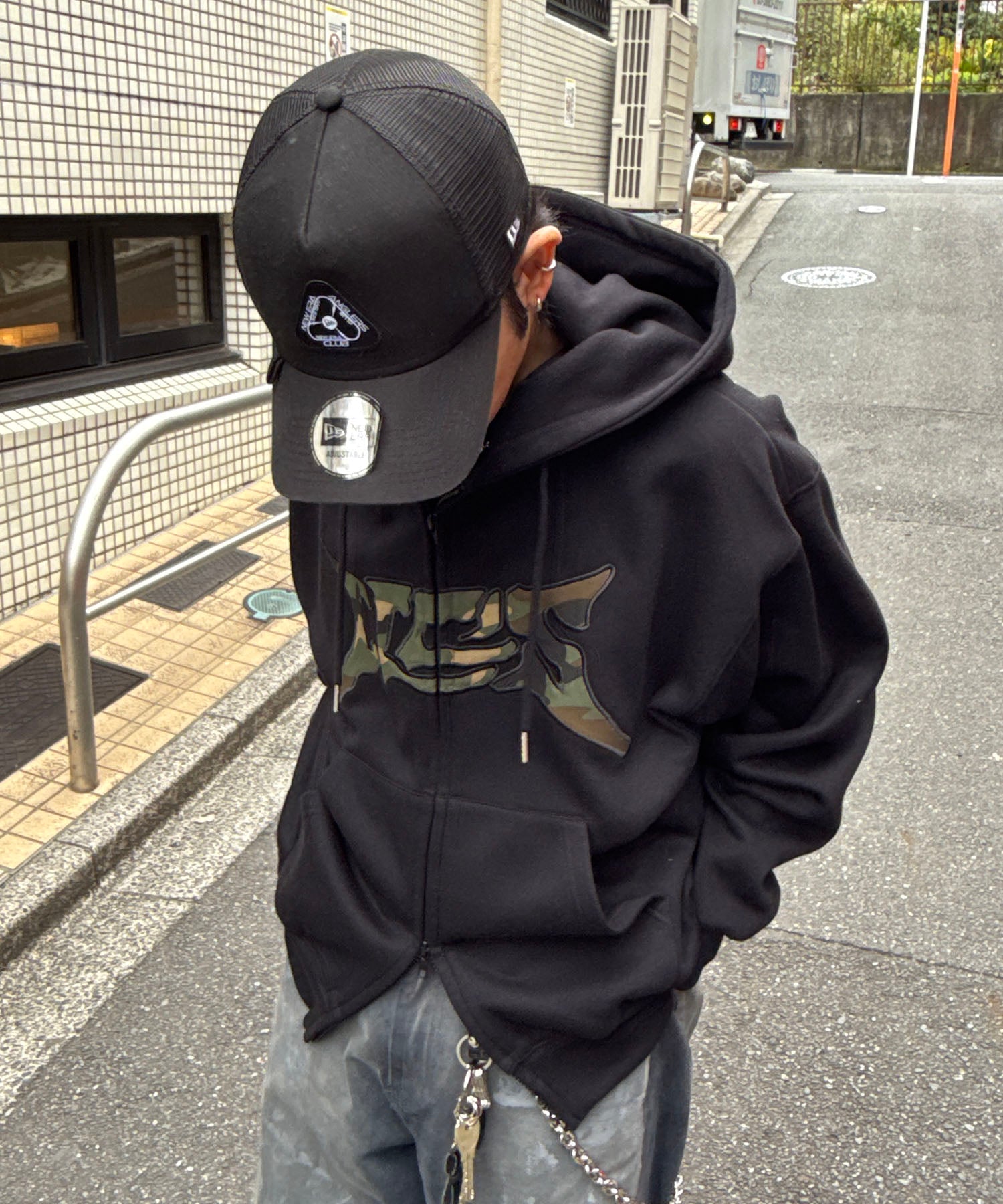 タギング総柄 フルジップフーディ