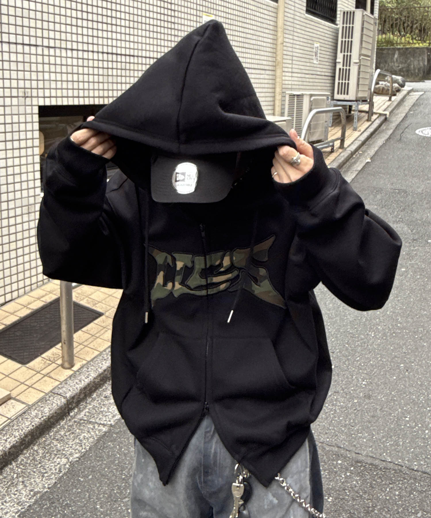 タギング総柄 フルジップフーディ