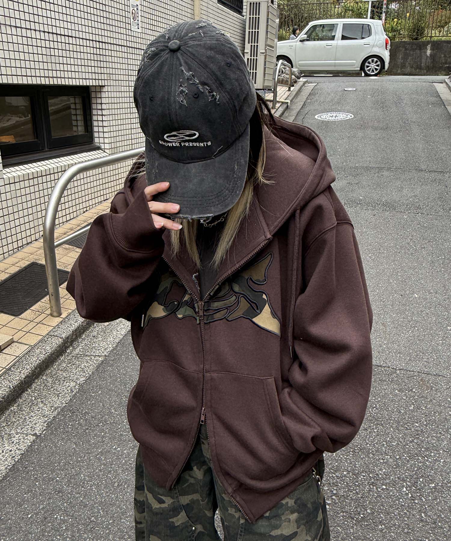 タギング総柄 フルジップフーディ