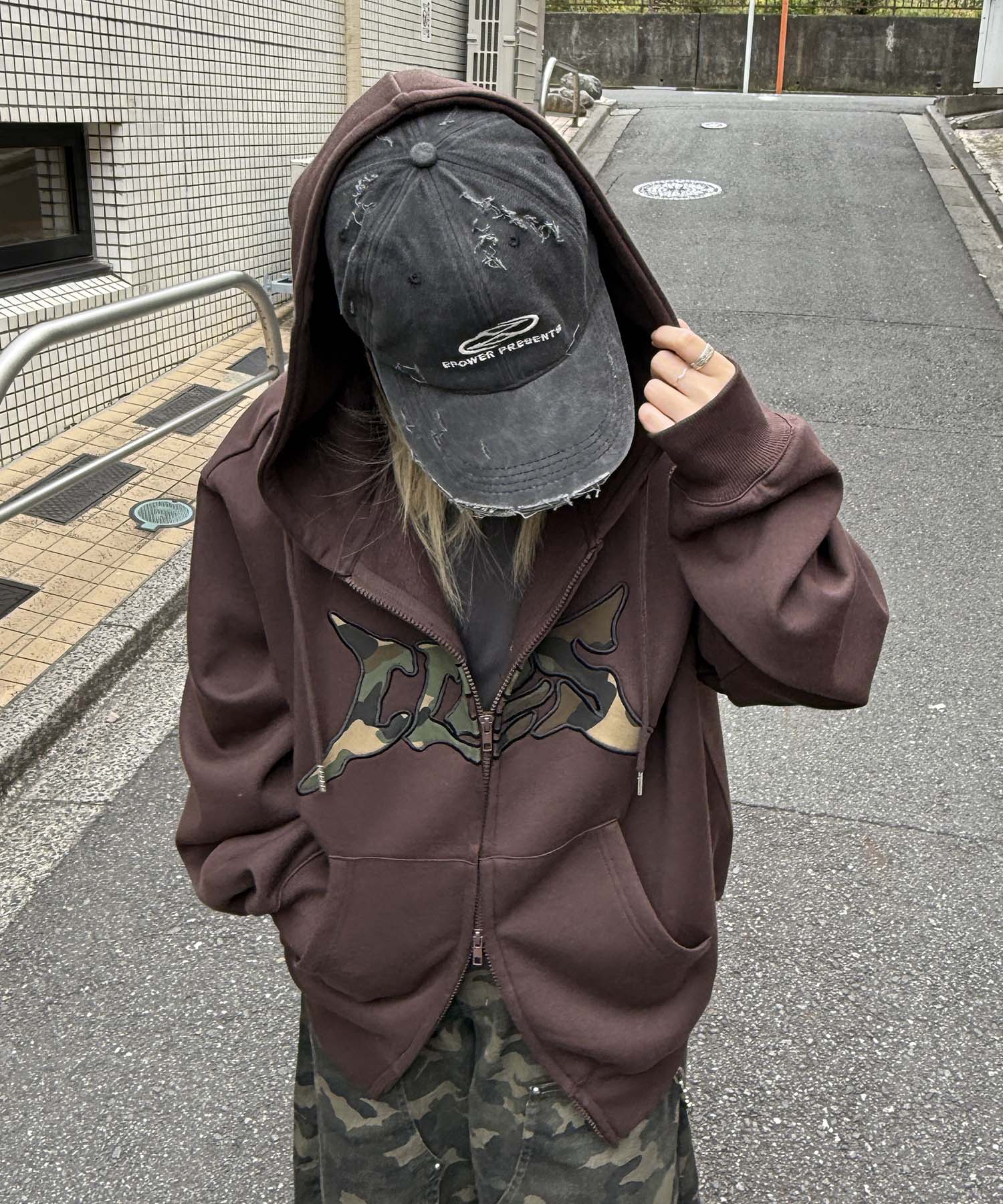 タギング総柄 フルジップフーディ