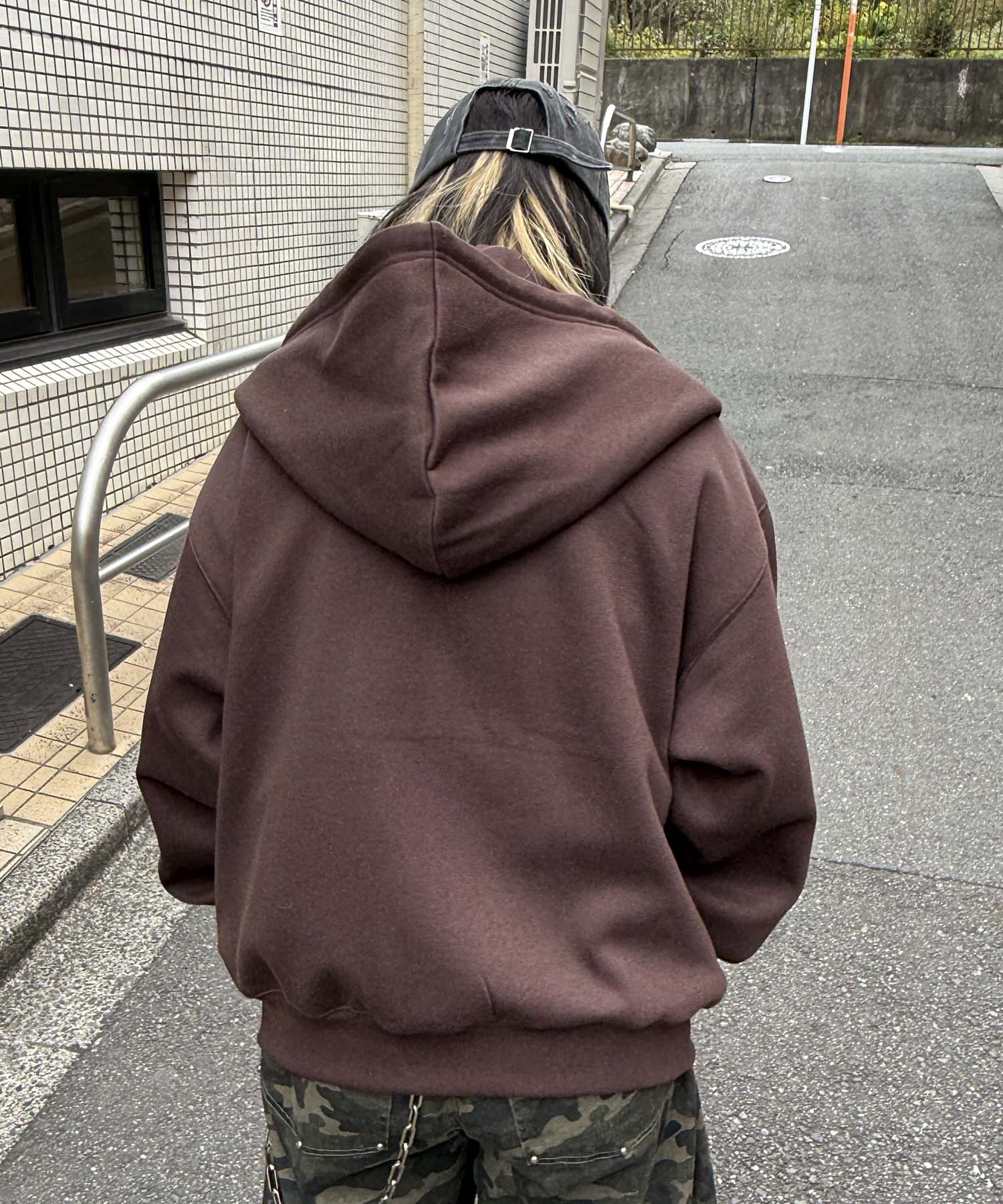 タギング総柄 フルジップフーディ