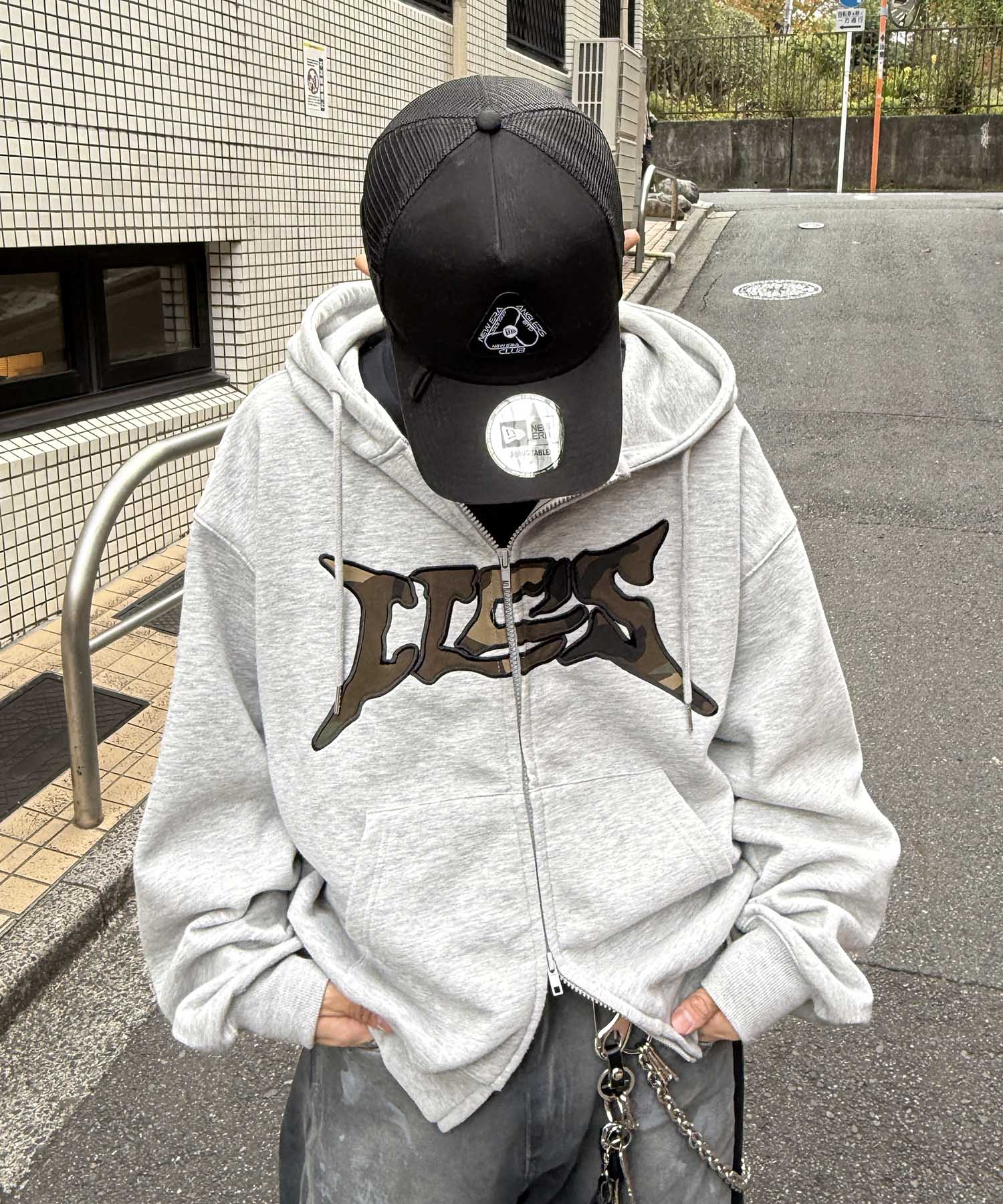 タギング総柄 フルジップフーディ