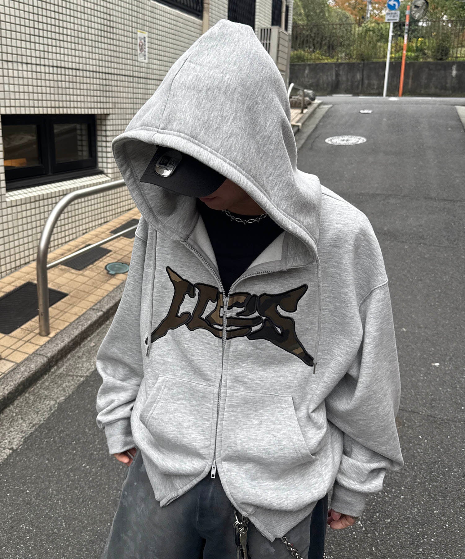 タギング総柄 フルジップフーディ