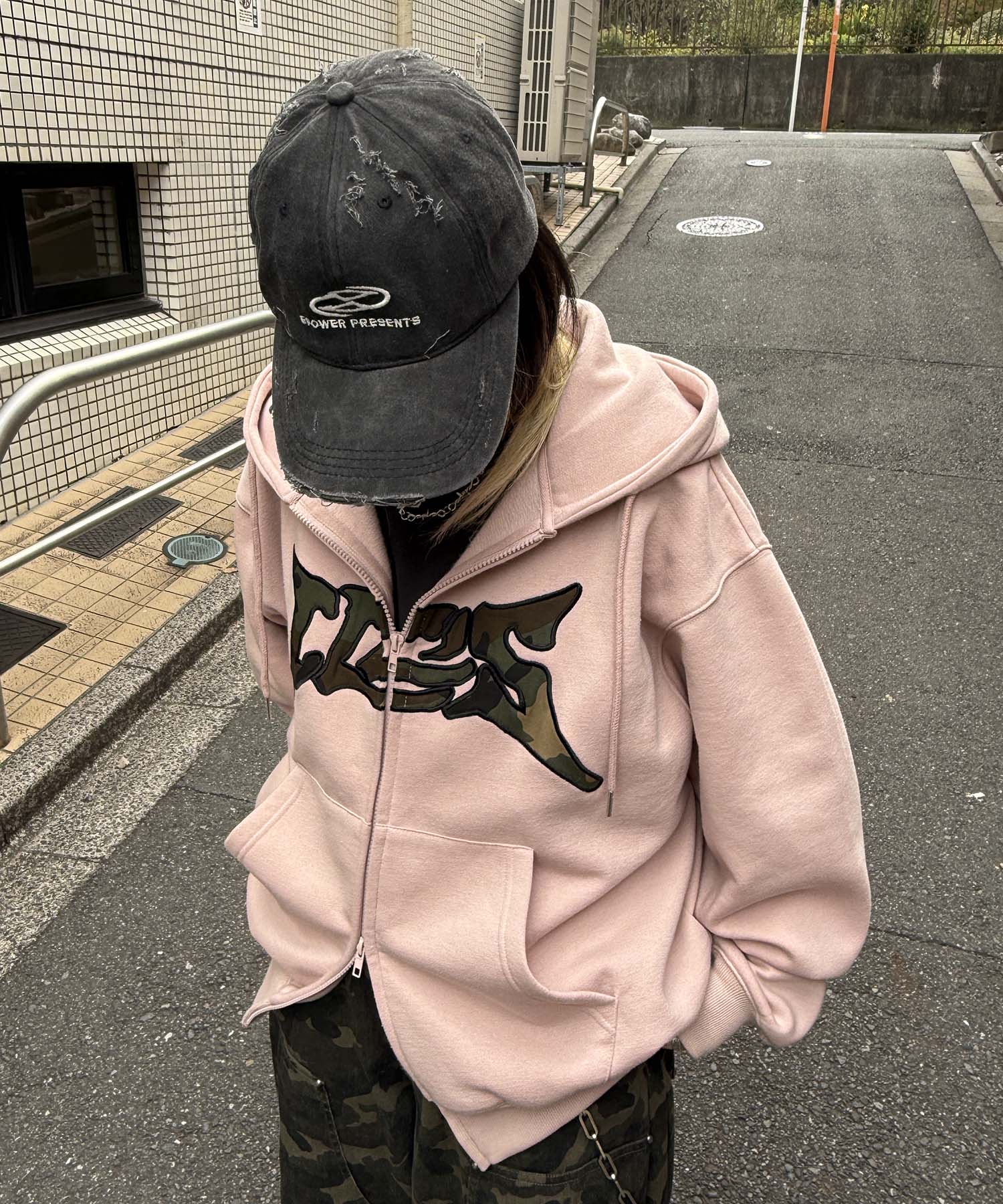 タギング総柄 フルジップフーディ